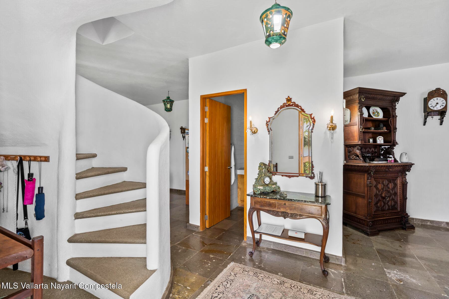 3 Calle Tiburon 19