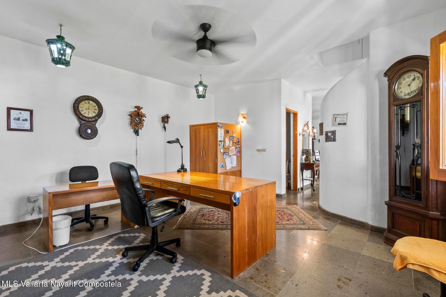 3 Calle Tiburon 24