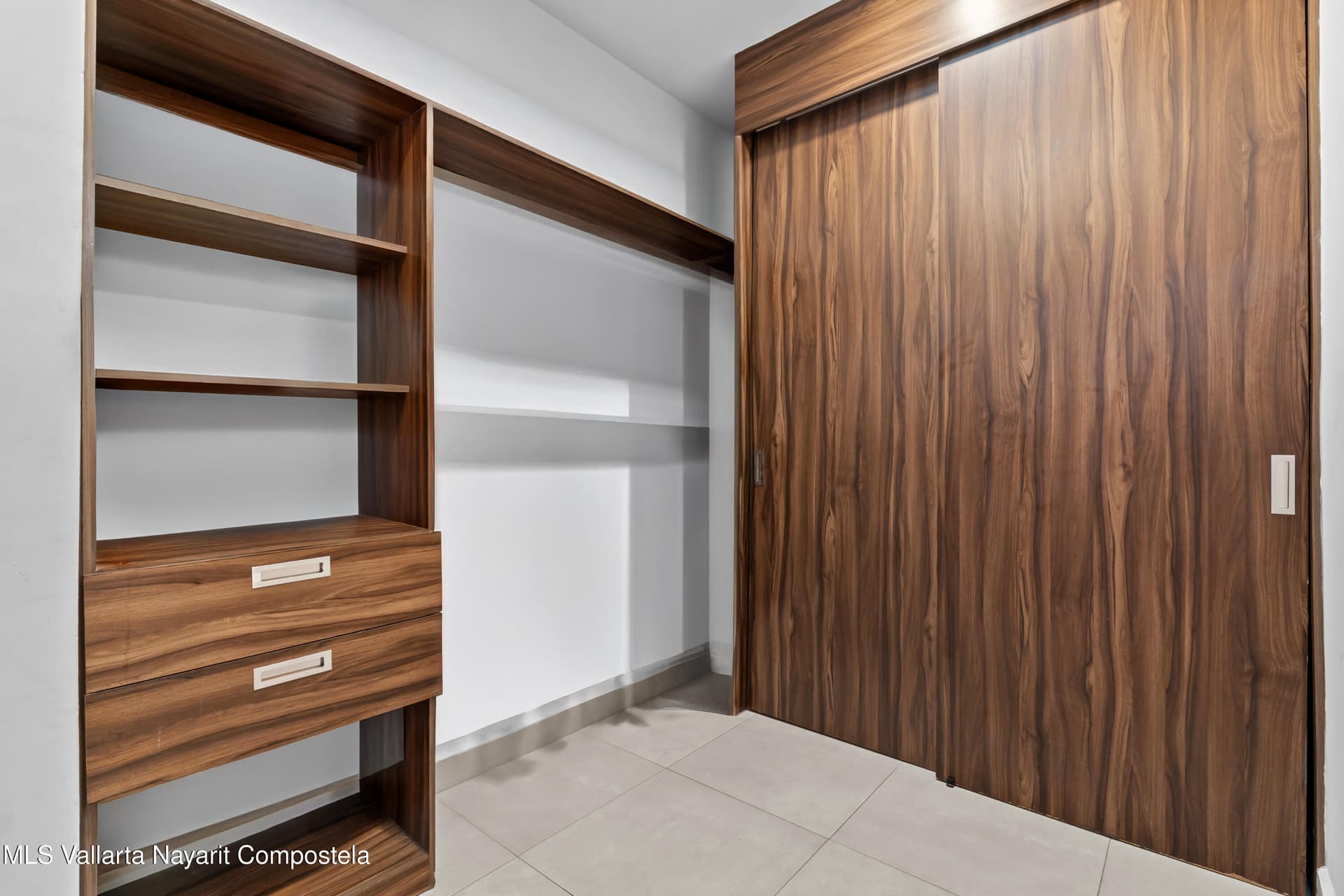 Ebano Residencial 28