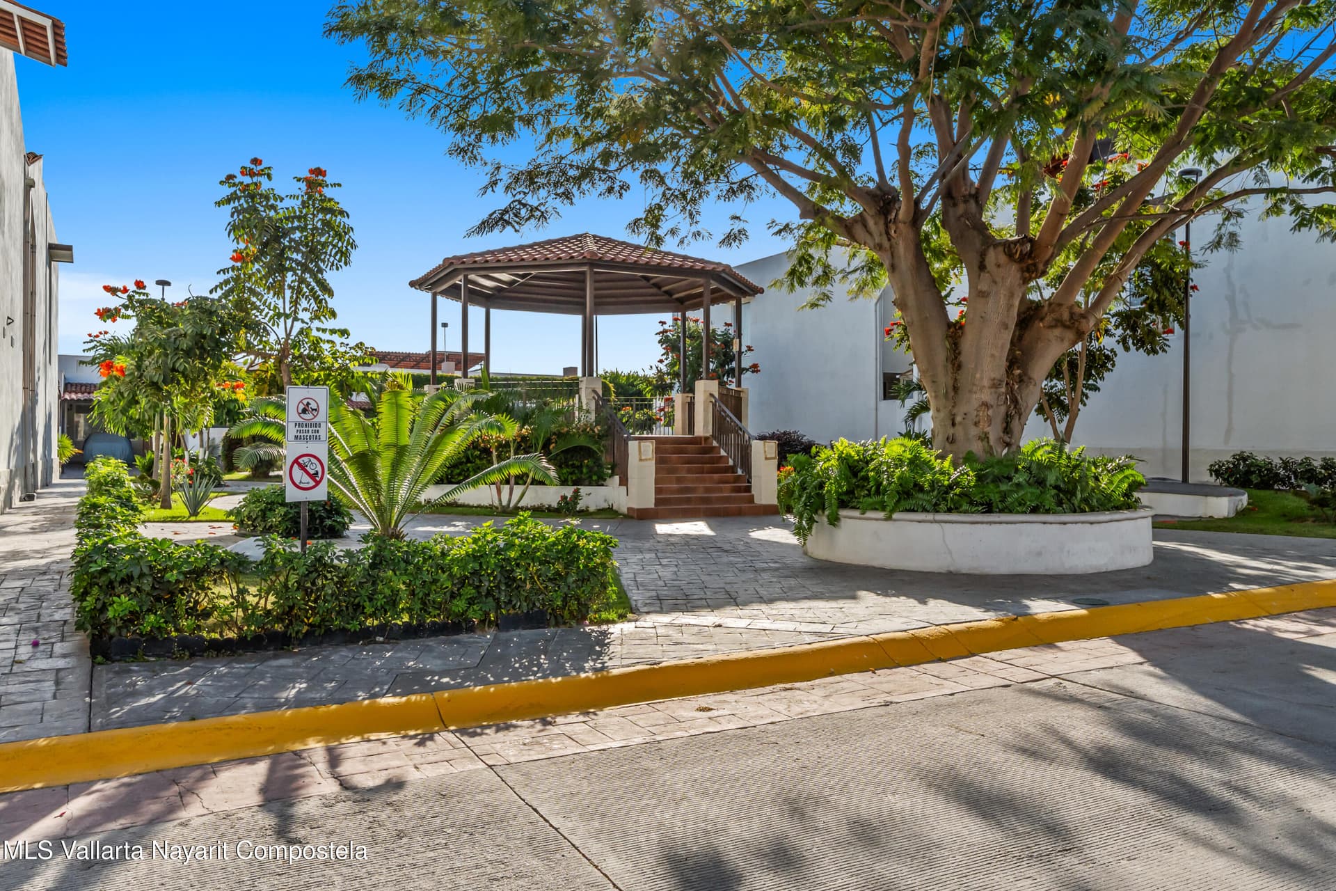 Ebano Residencial 3