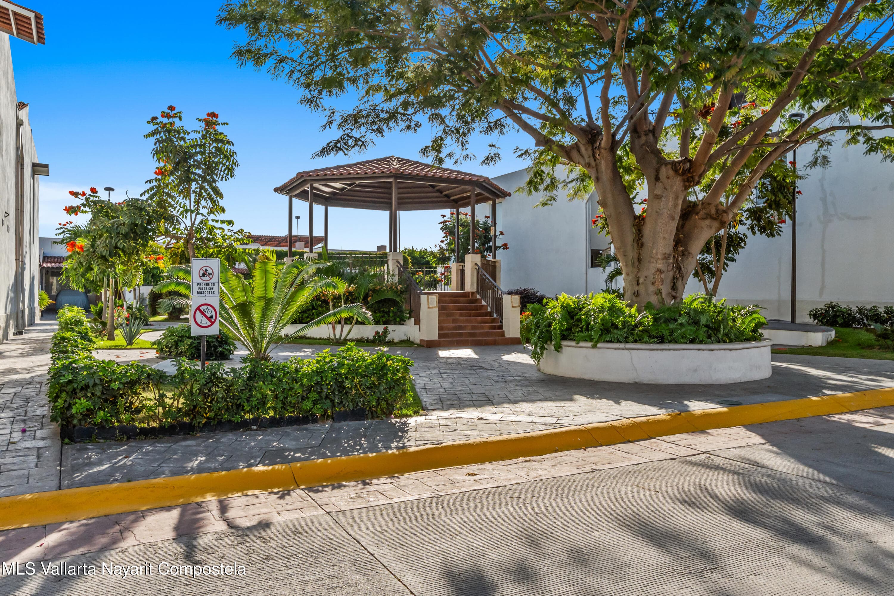 Ebano Residencial 3