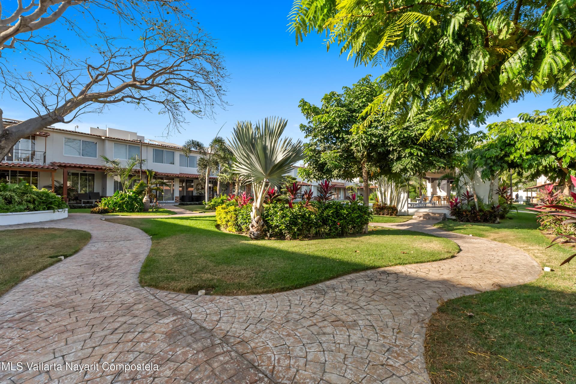 Ebano Residencial 4