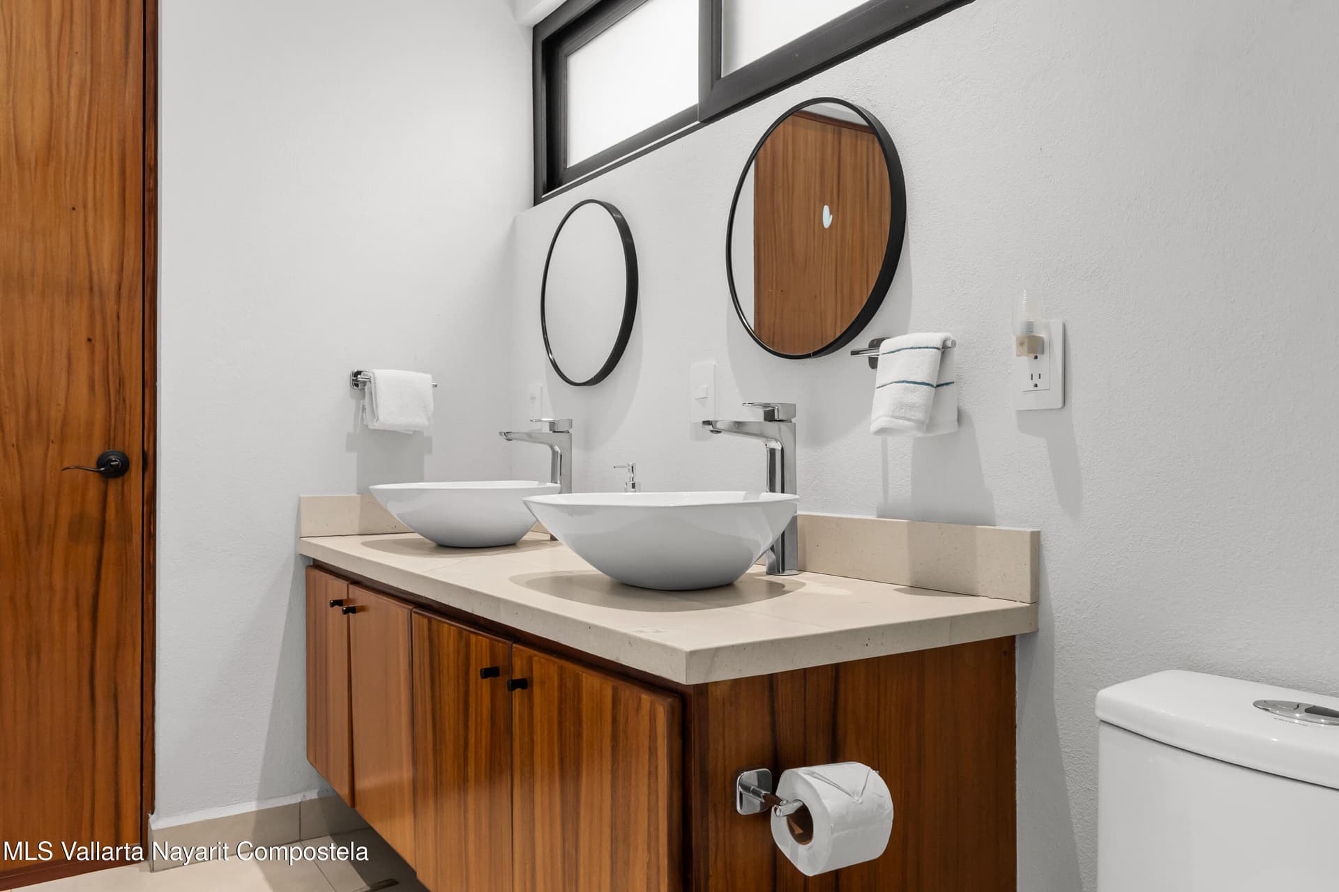 22 P.� De Las Flores 20