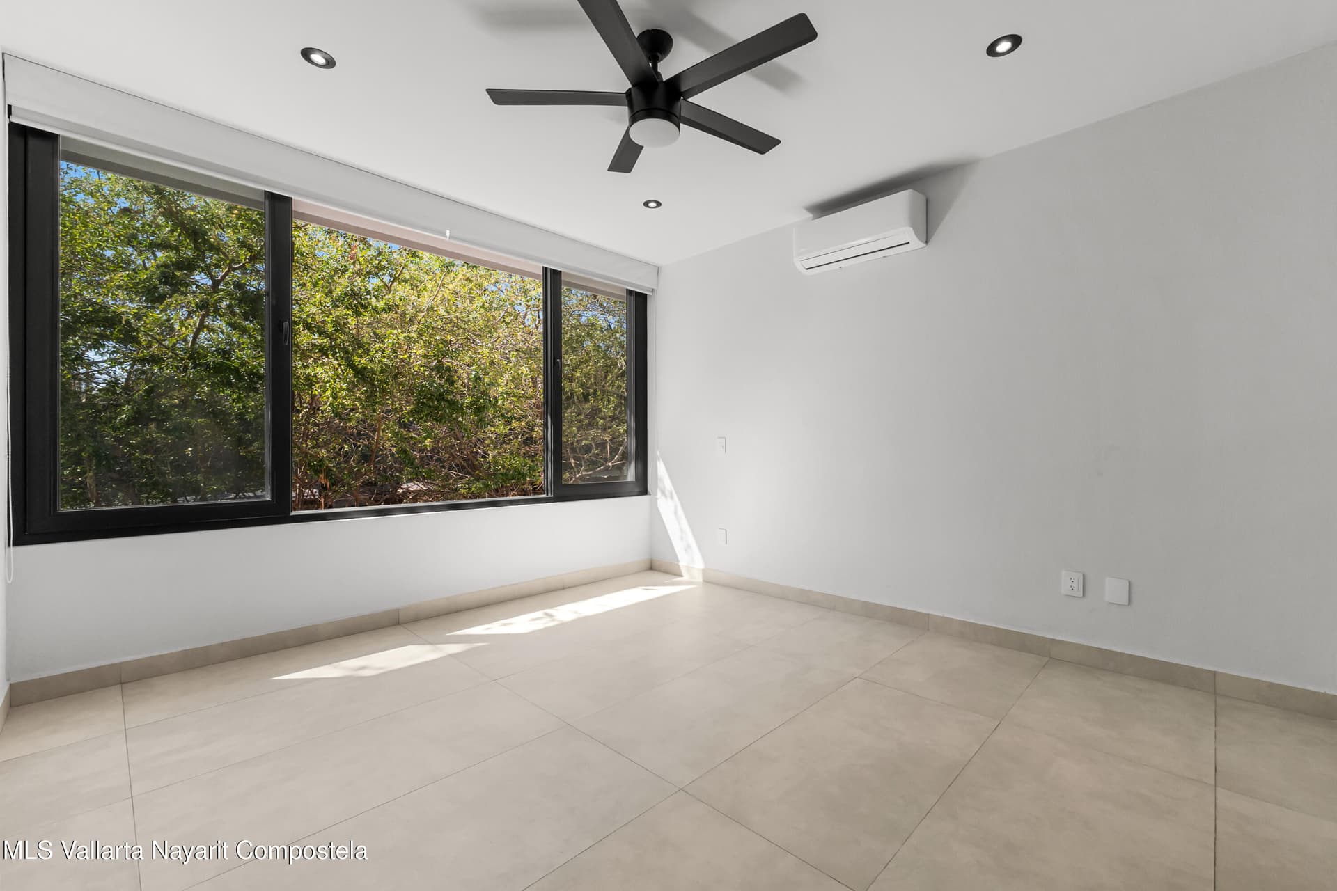 22 P.� De Las Flores 22