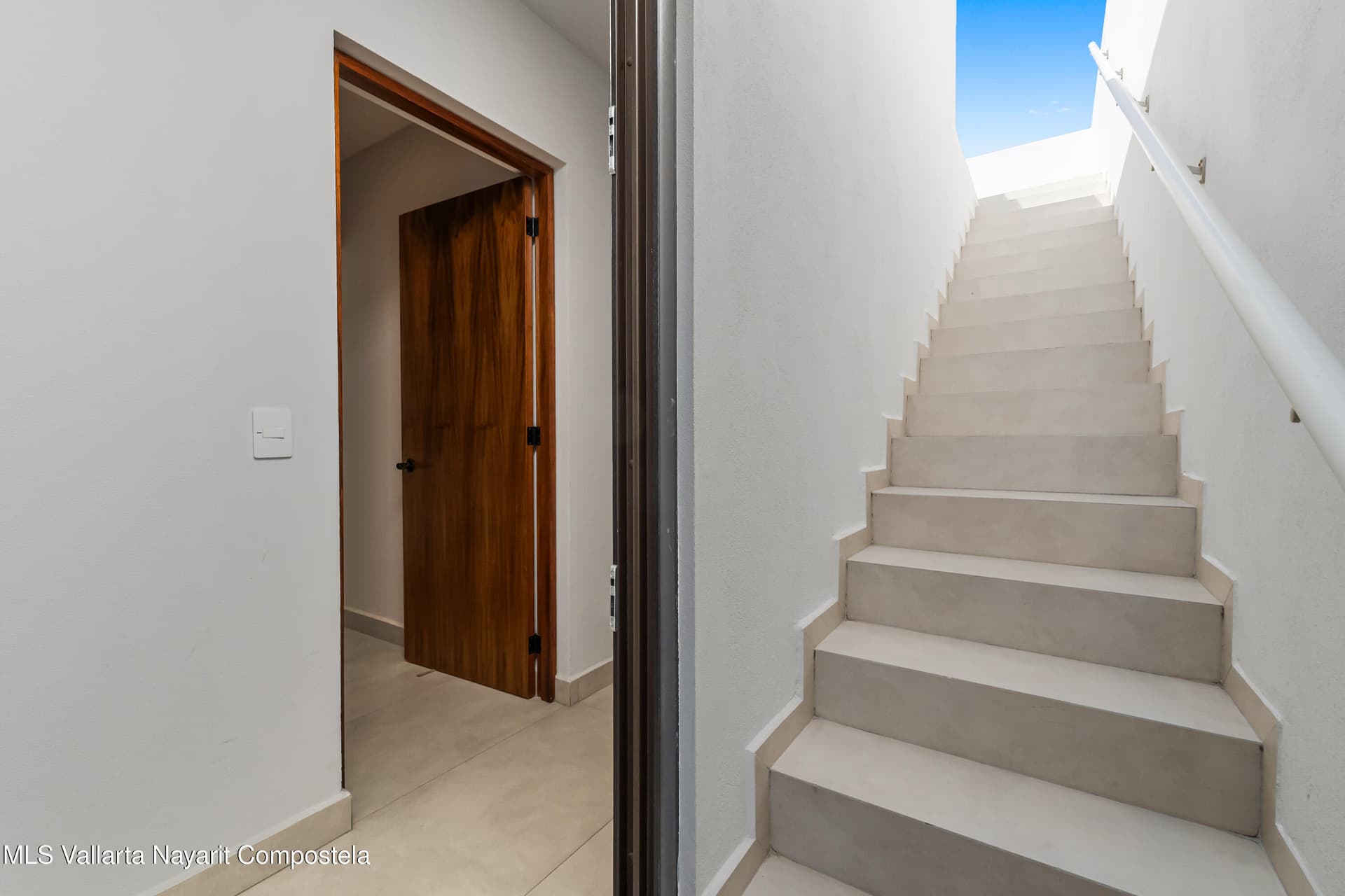 22 P.� De Las Flores 29