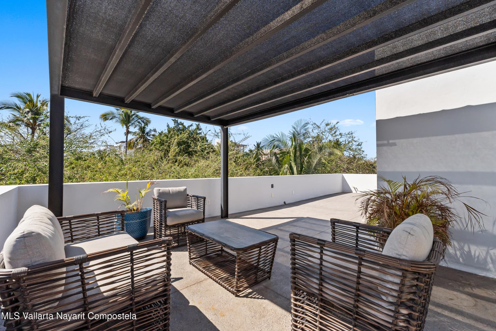 22 P.� De Las Flores 31