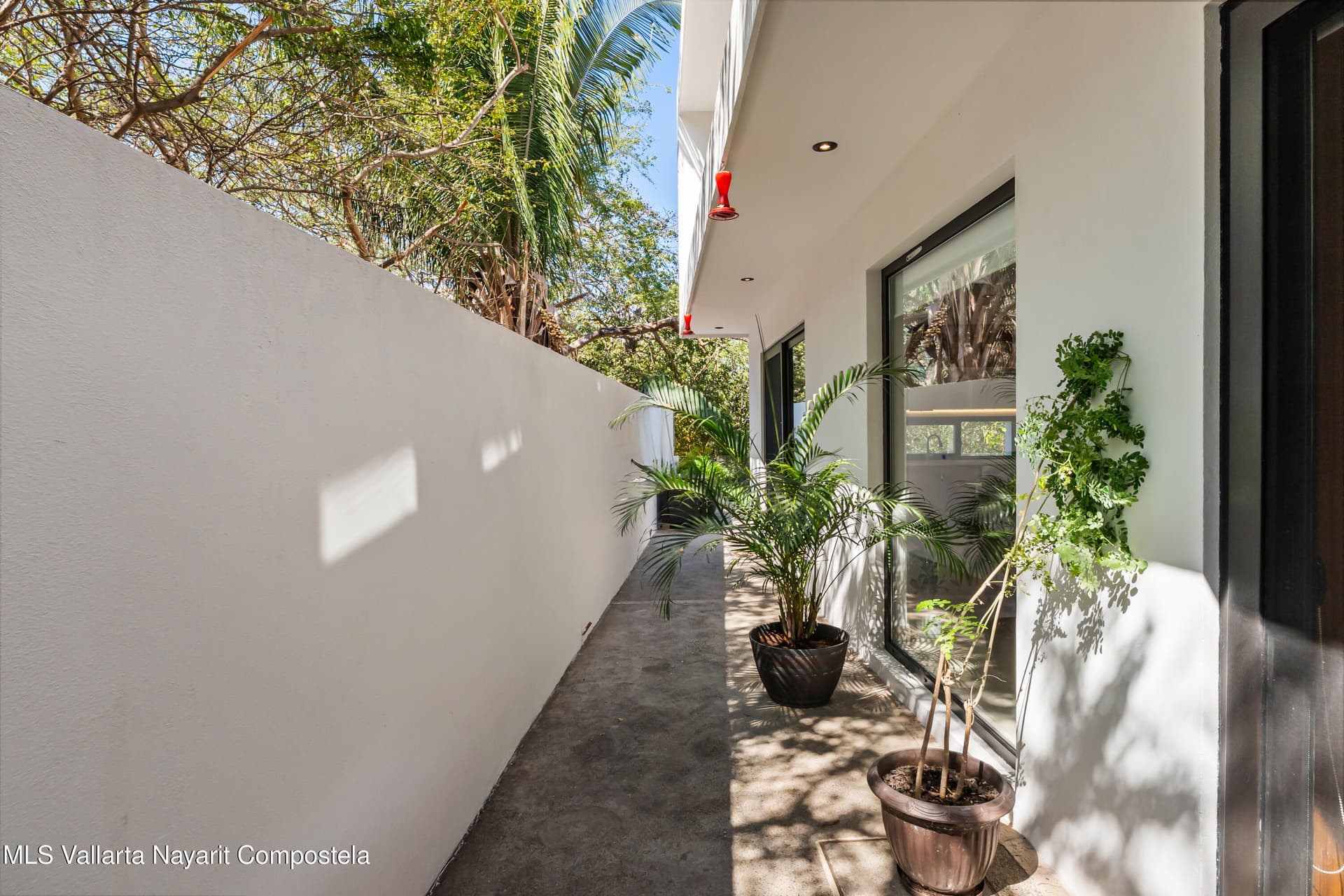 22 P.� De Las Flores 34