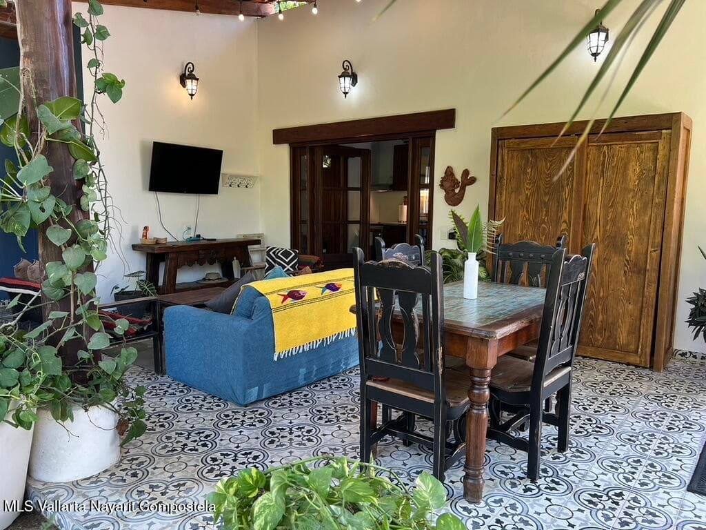 32 Francisco I Madero, 22