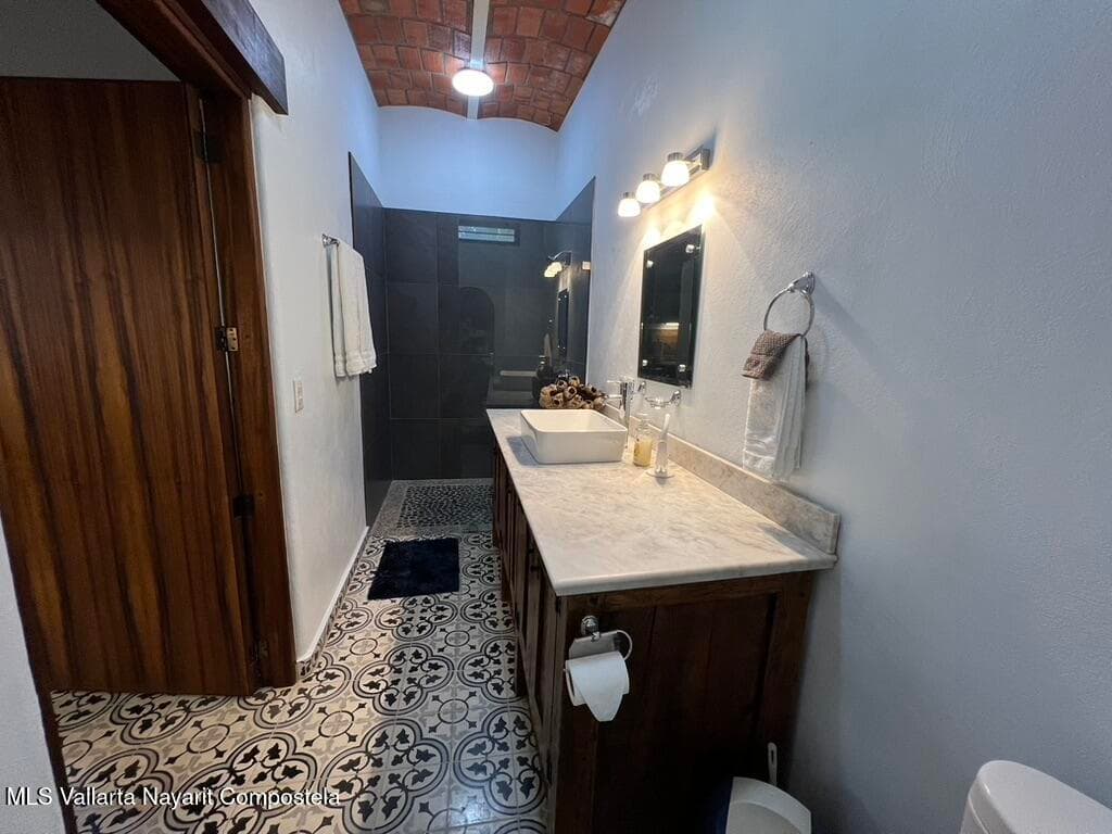 32 Francisco I Madero, 11