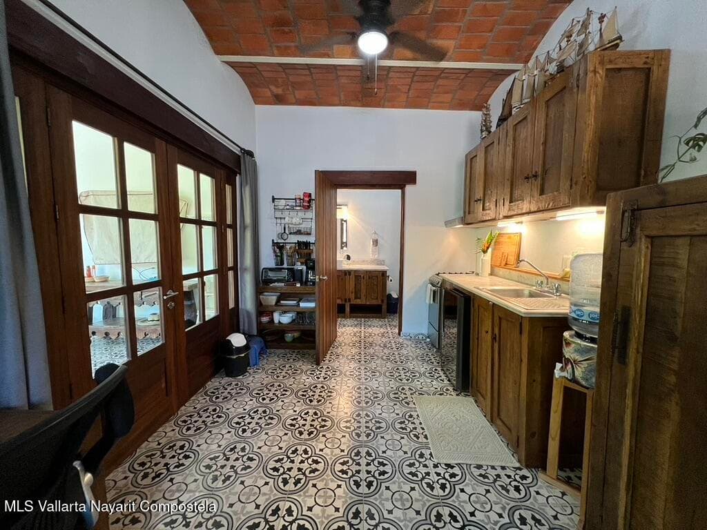 32 Francisco I Madero, 9