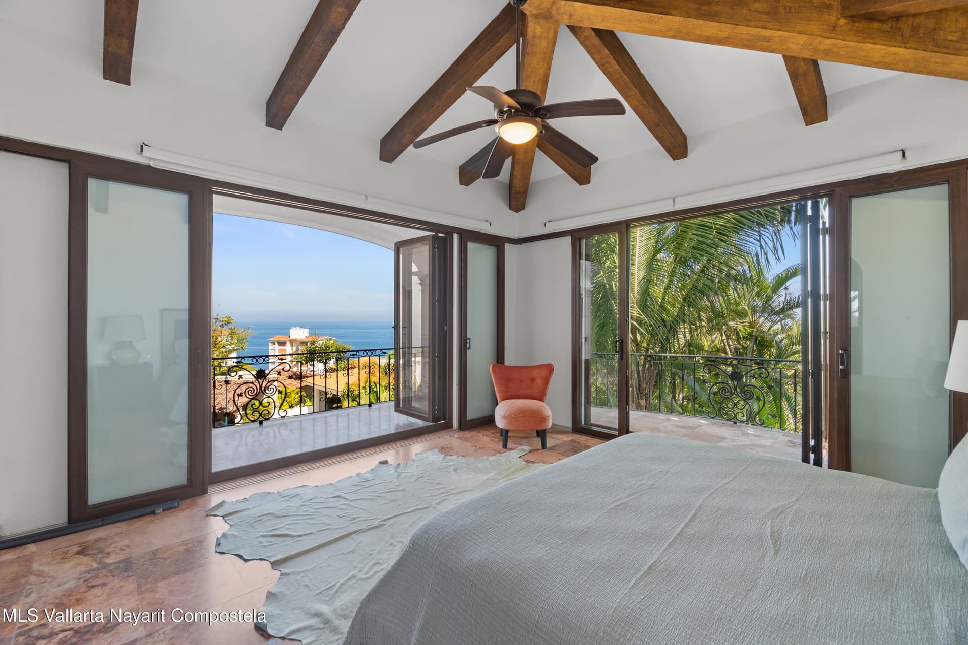Sierra Del Mar 25