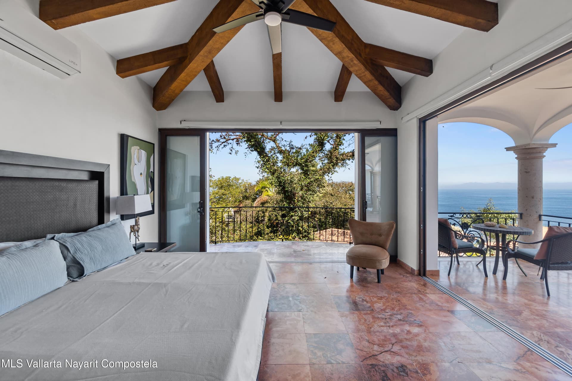 Sierra Del Mar 22