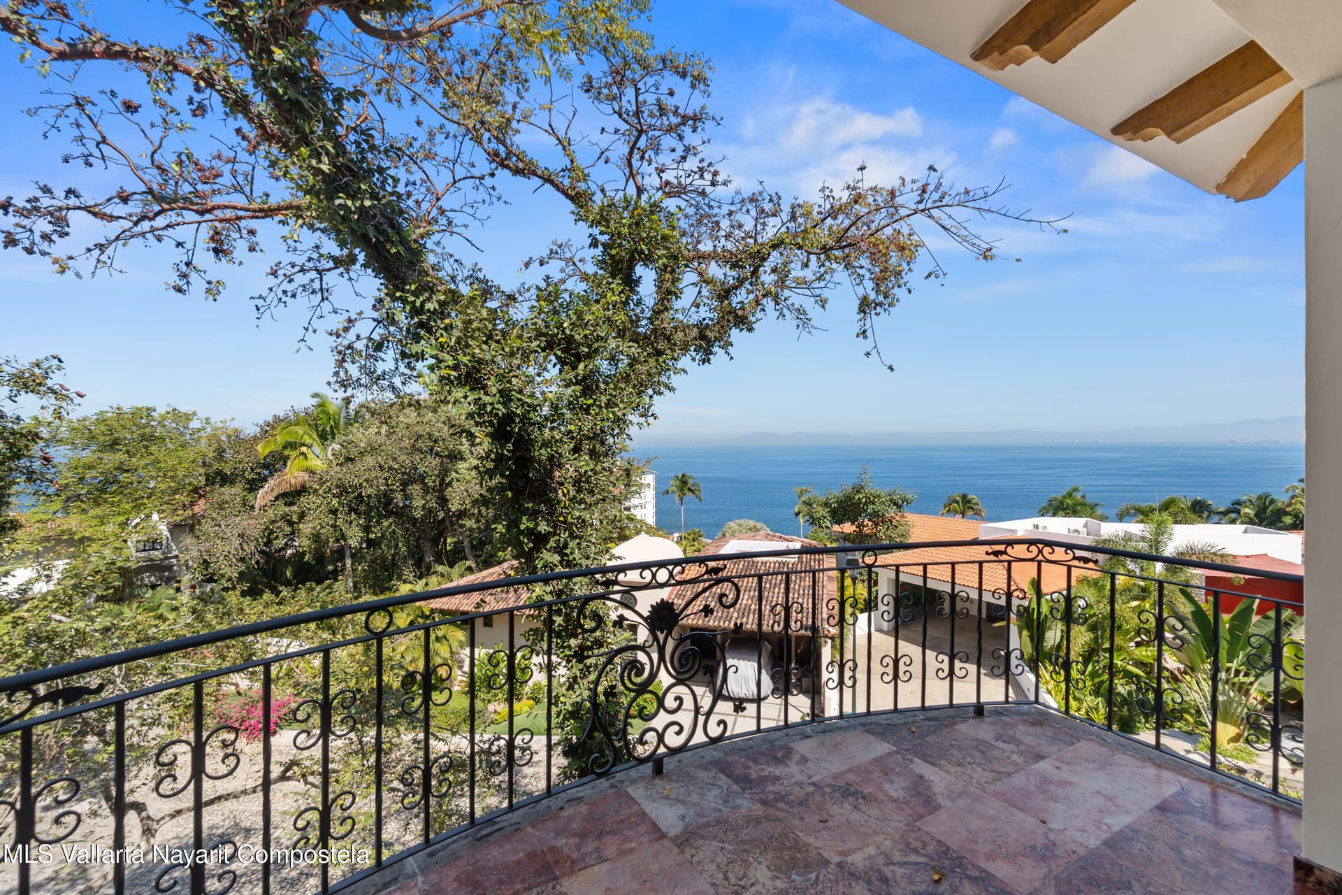 Sierra Del Mar 23