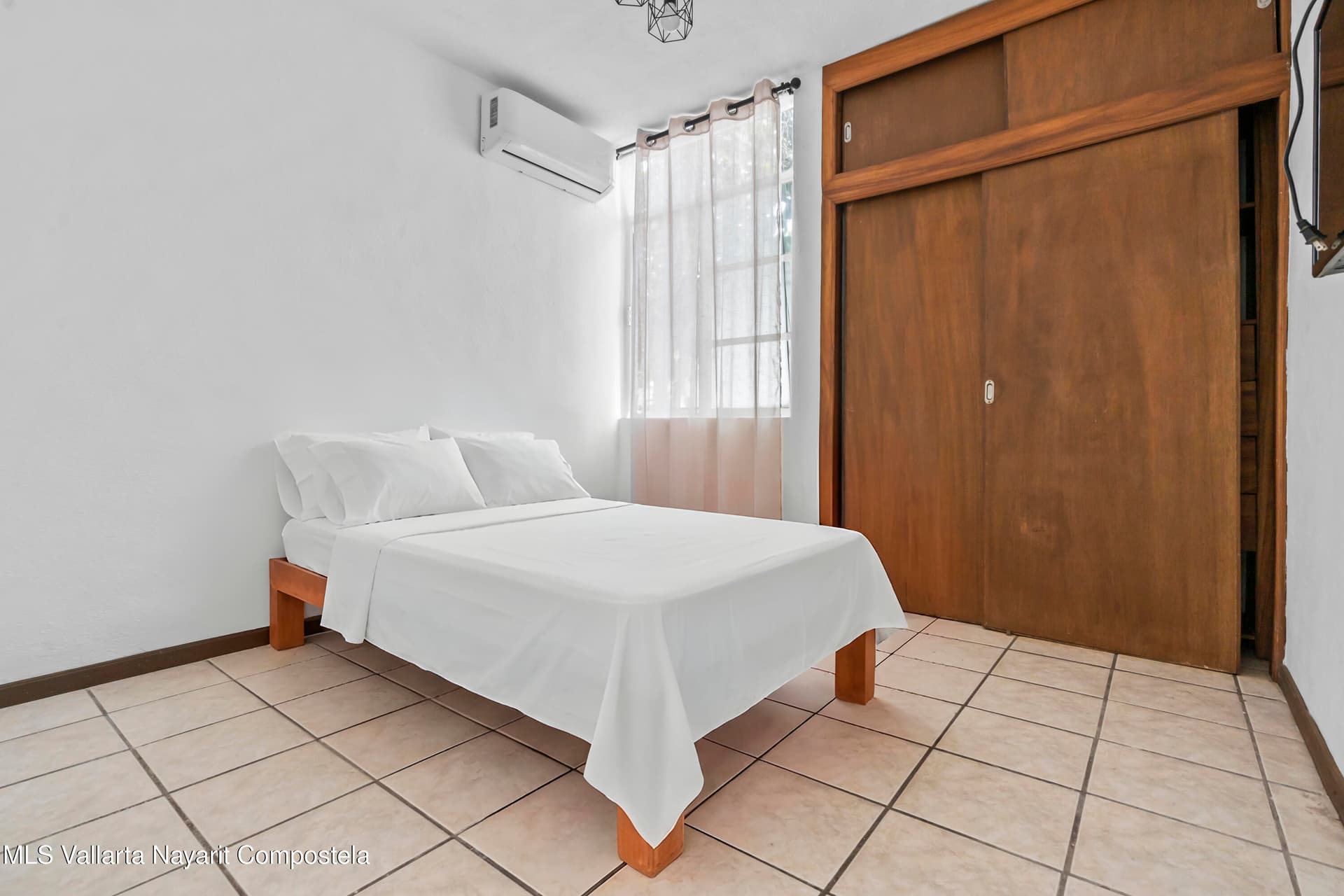 106 Privada Costa Alegre 5