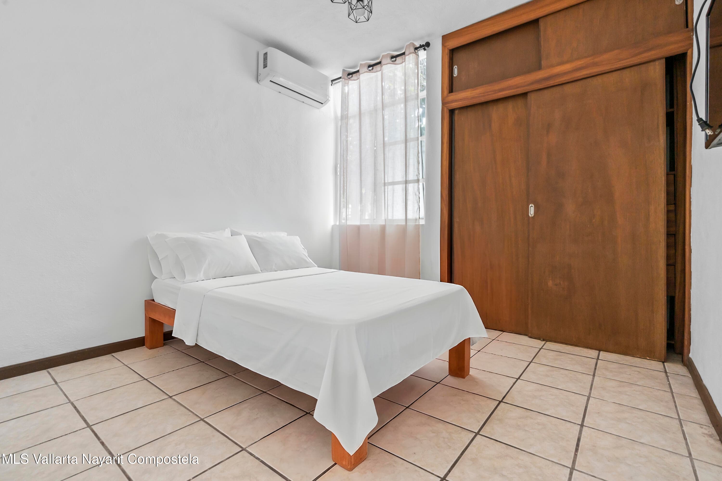 106 Privada Costa Alegre 5