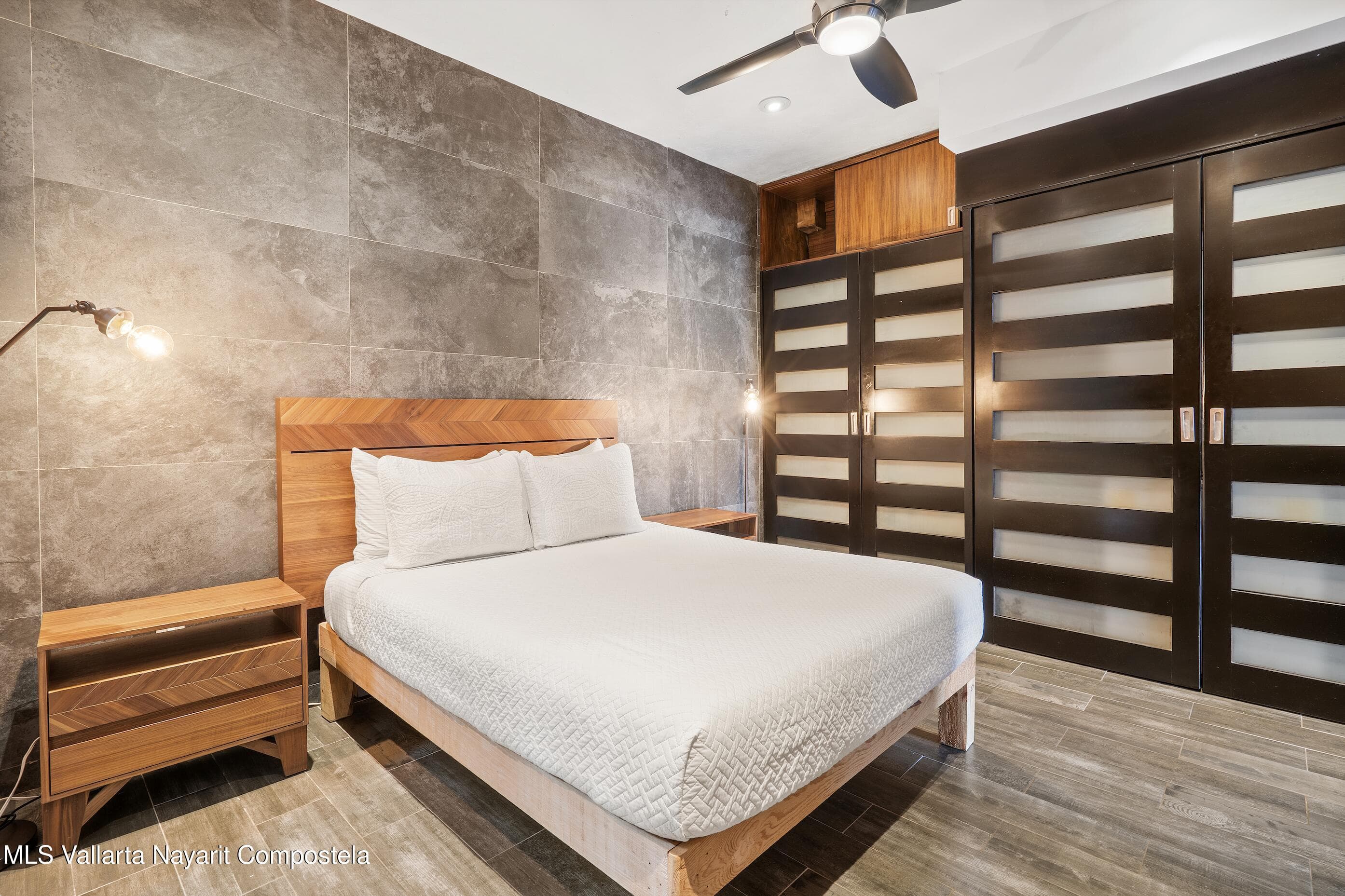 Condo 10
