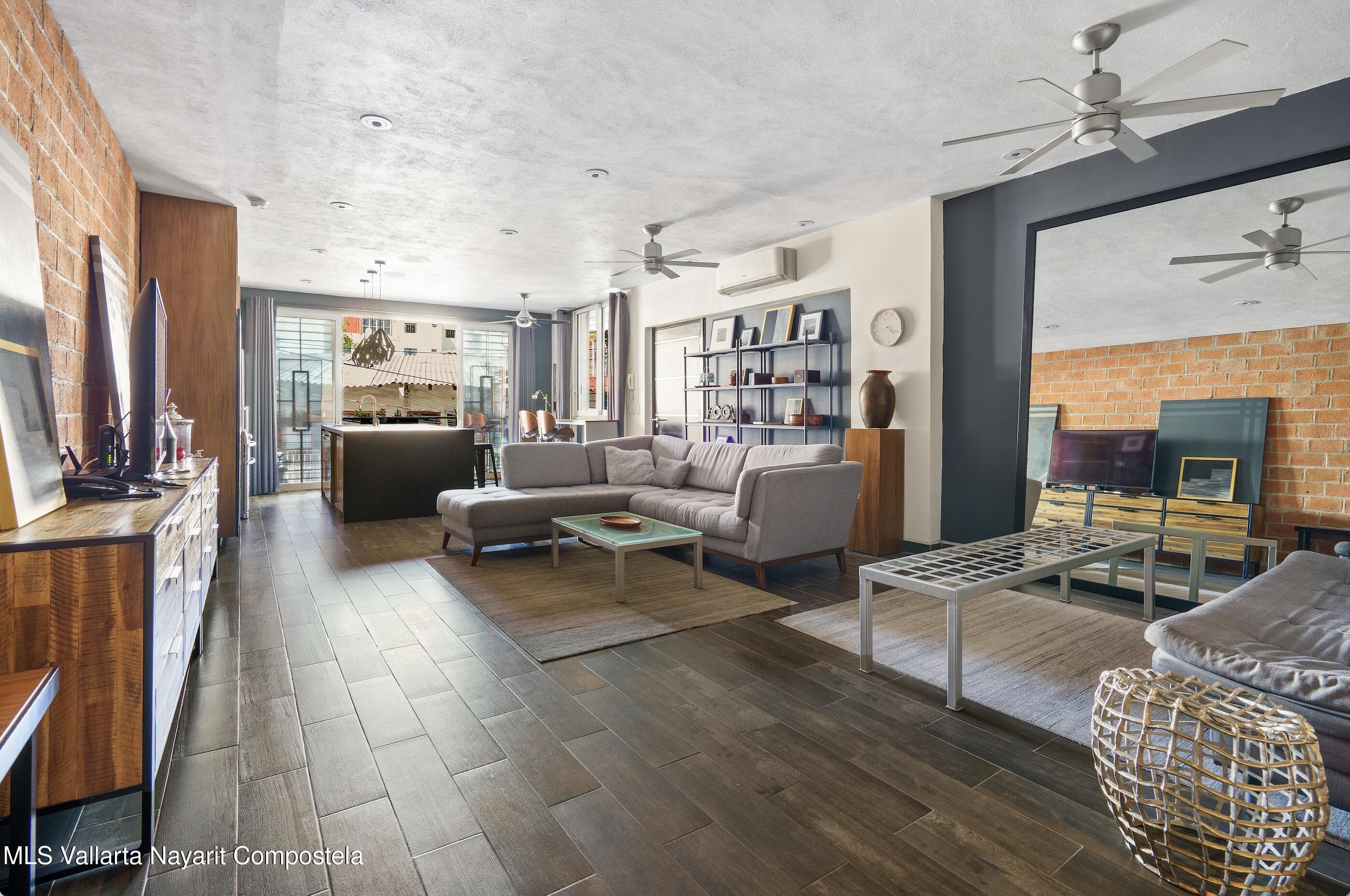 Condo 25