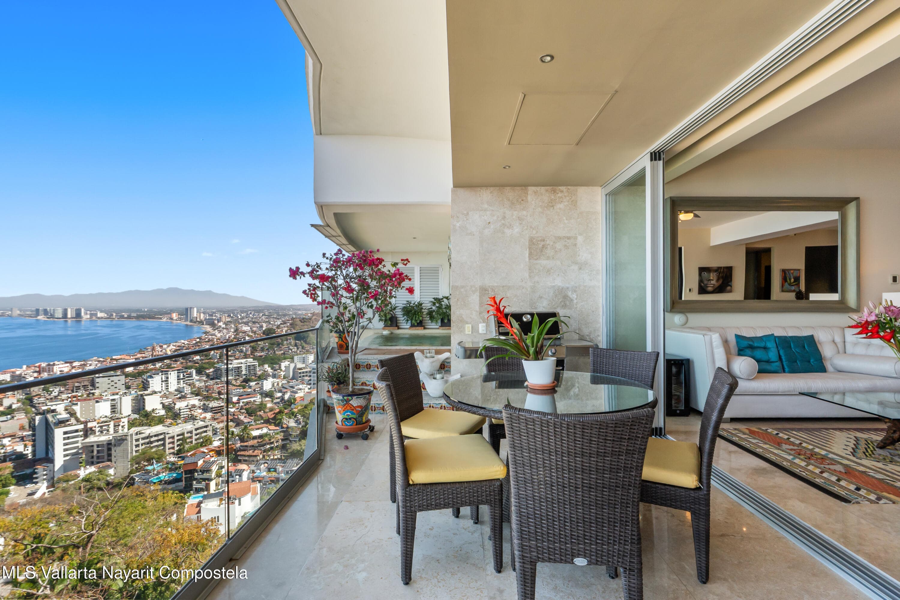 Avalon 31