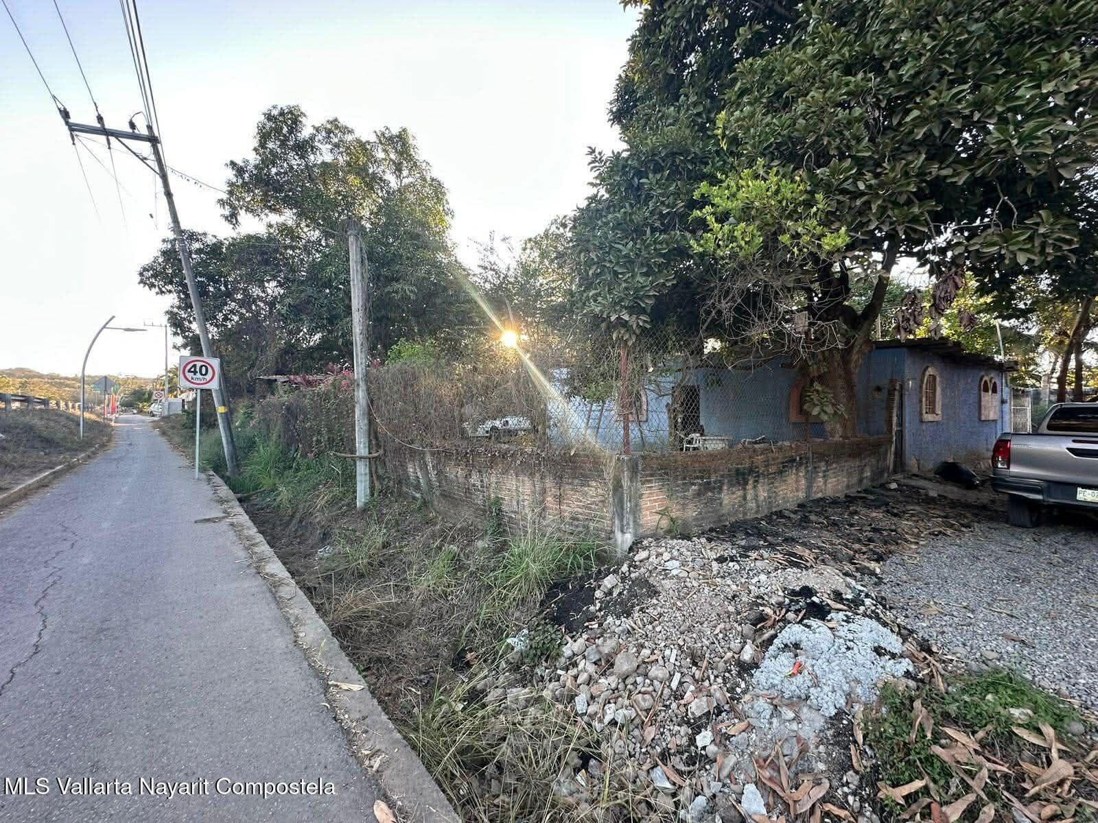 S/N AV DEL MANGLAR ESQ DEL BOSQUE 6