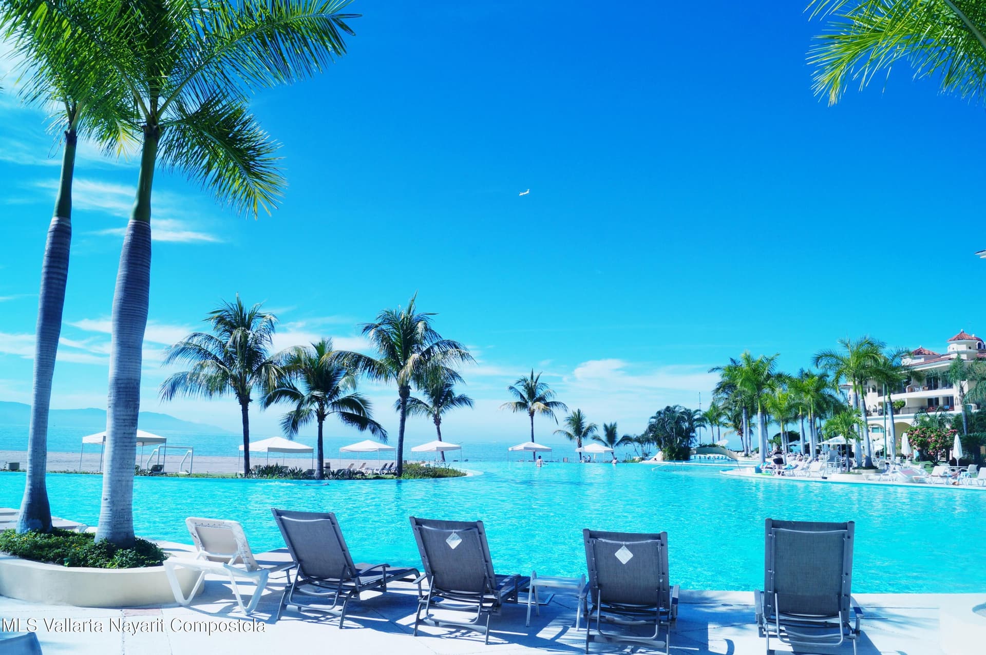 Bay View Grand 18