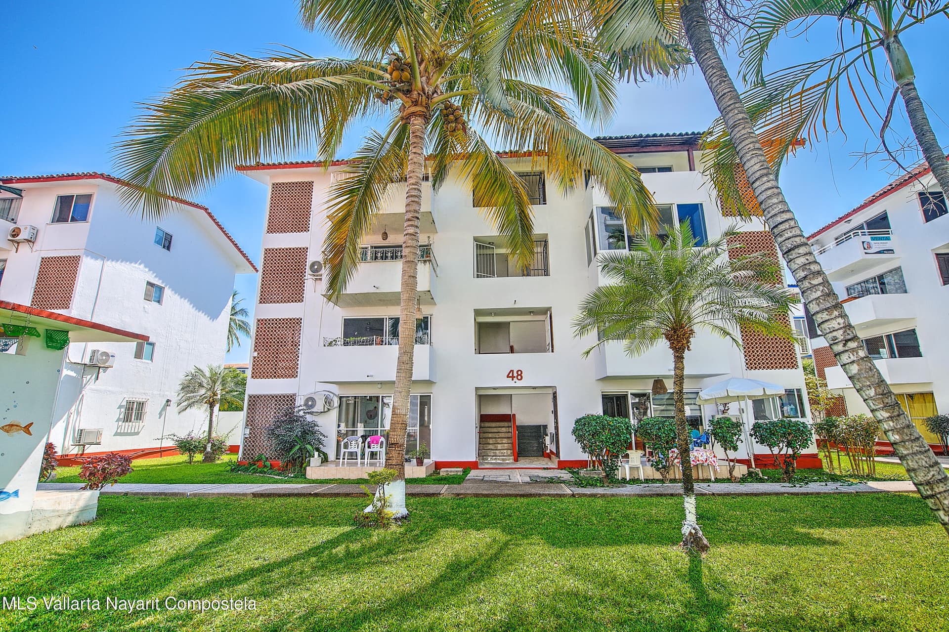 140 Prisciliano Sanchez Av 2