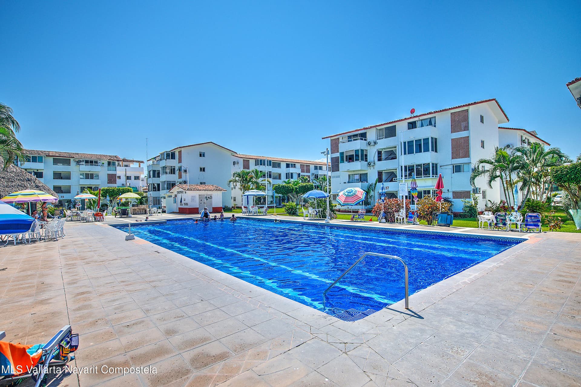 140 Prisciliano Sanchez Av 34