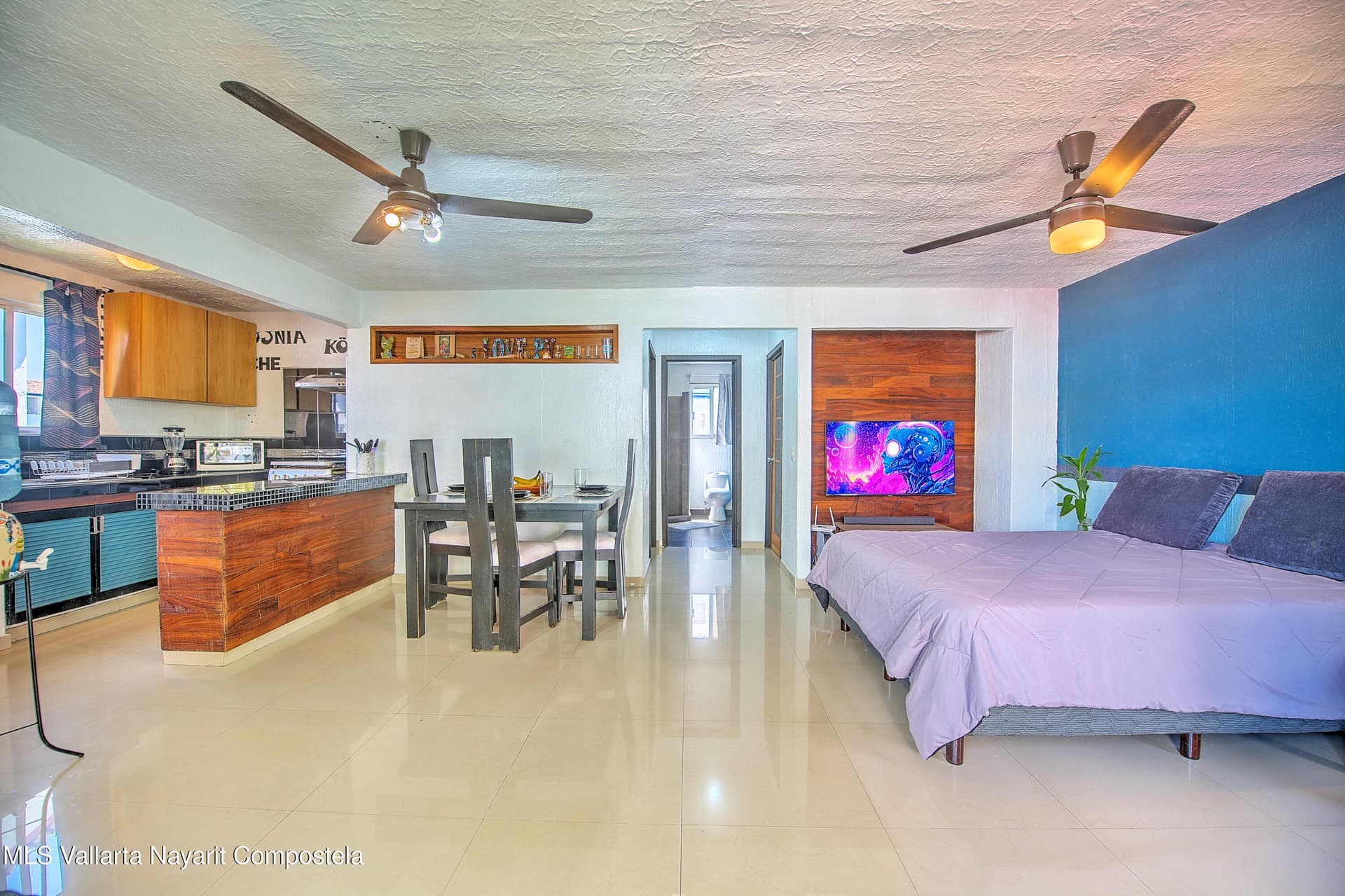 140 Prisciliano Sanchez Av 7
