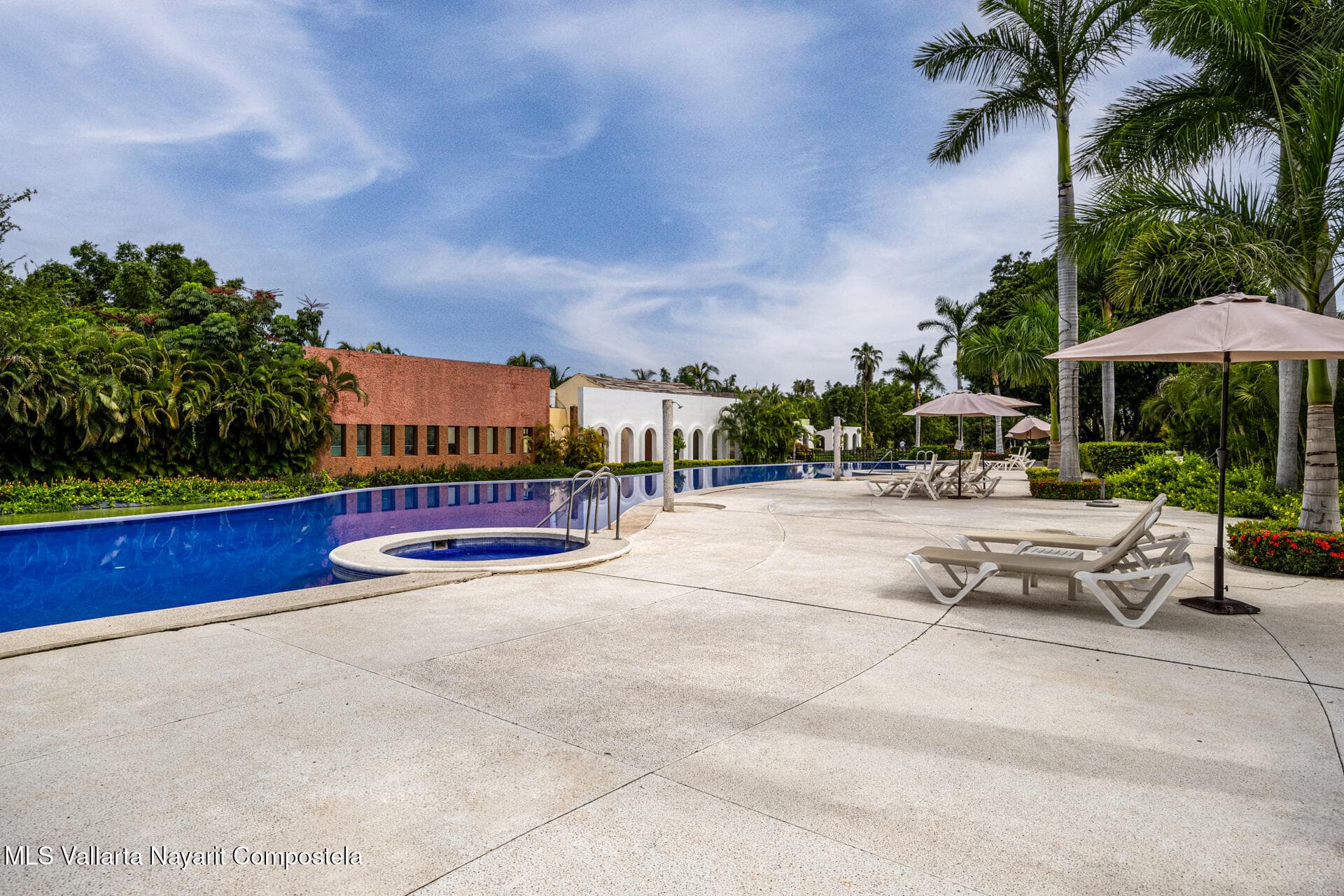 B311 Paraiso y Paseo de las Garzas 19
