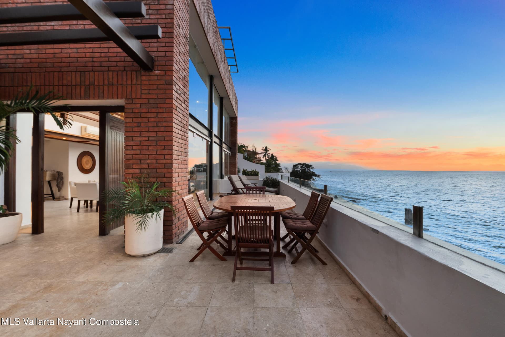 Santa Barbara Shores 25