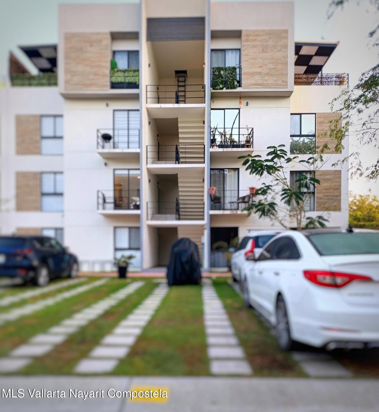 205 Paseo Foresta 2