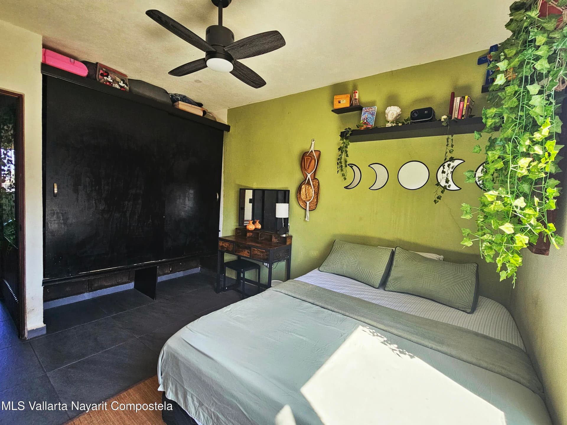 205 Paseo Foresta 14