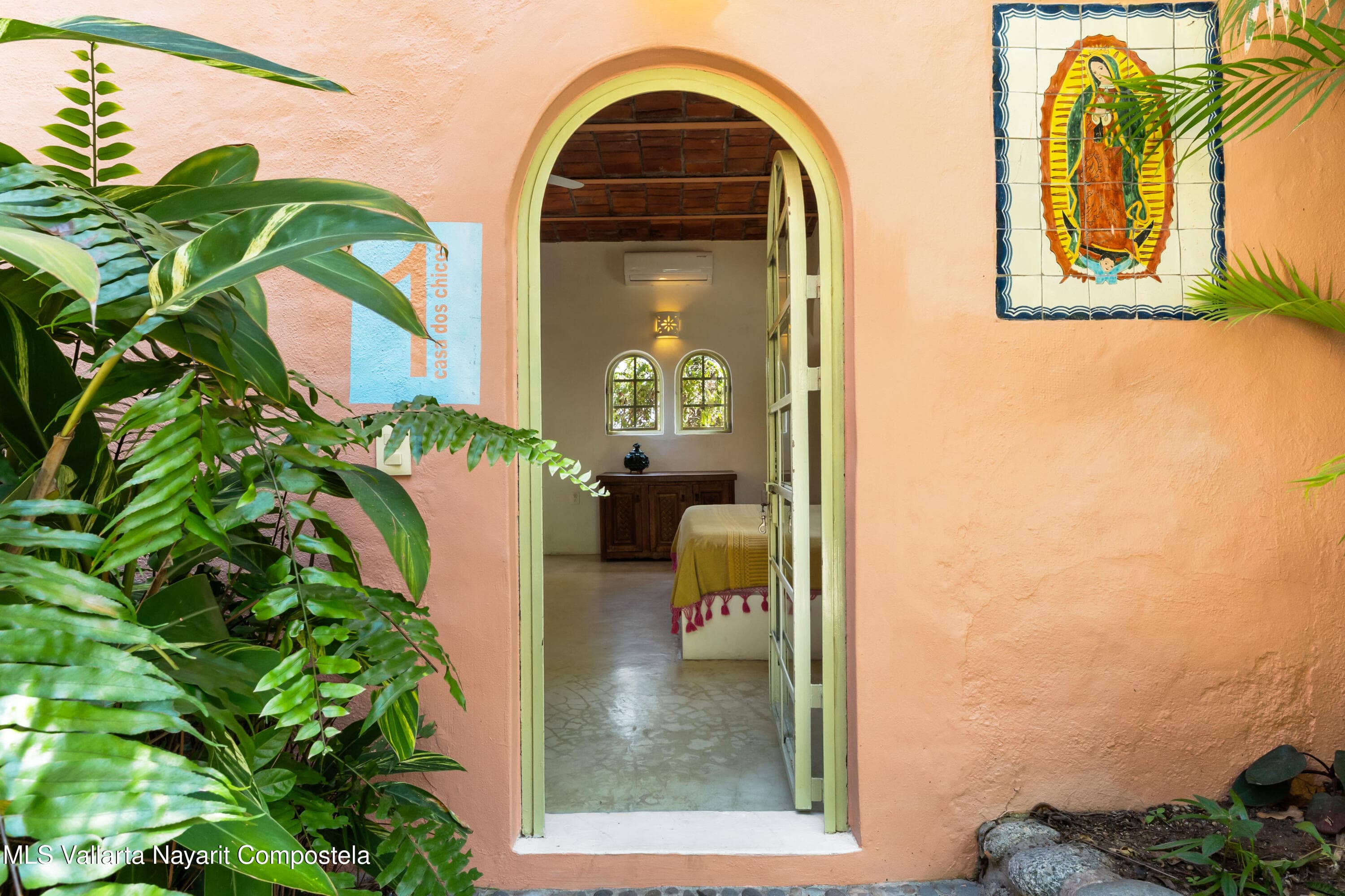 3 Calle pericos 8