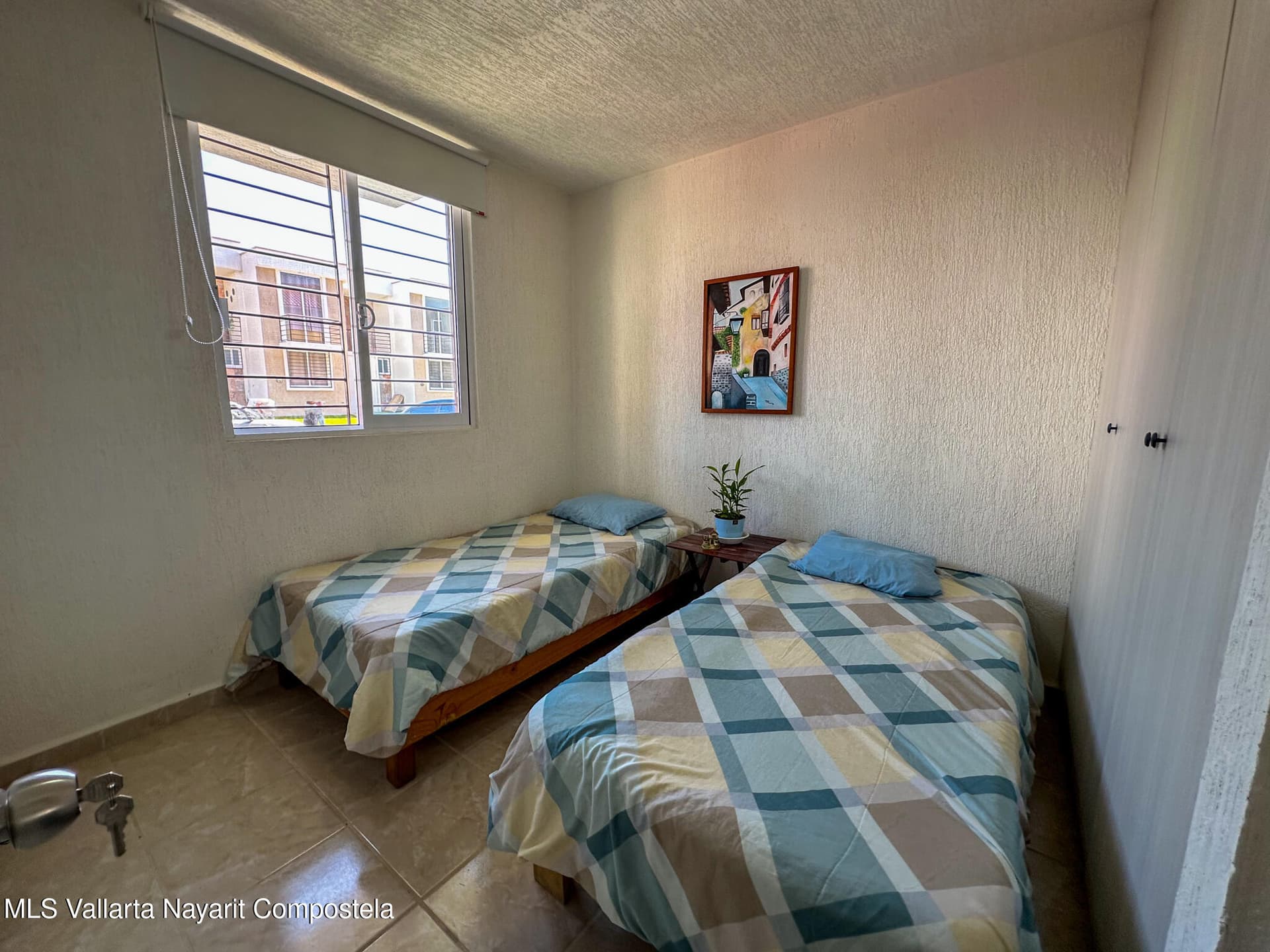 593 Paseo del Torreon 4