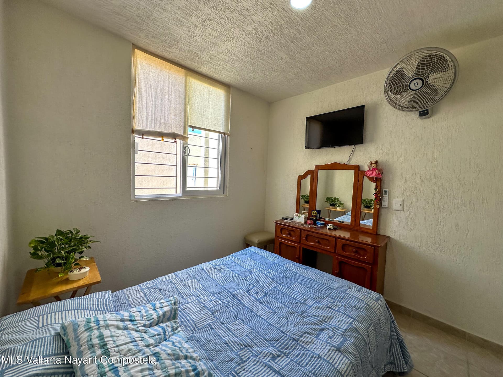 593 Paseo del Torreon 13