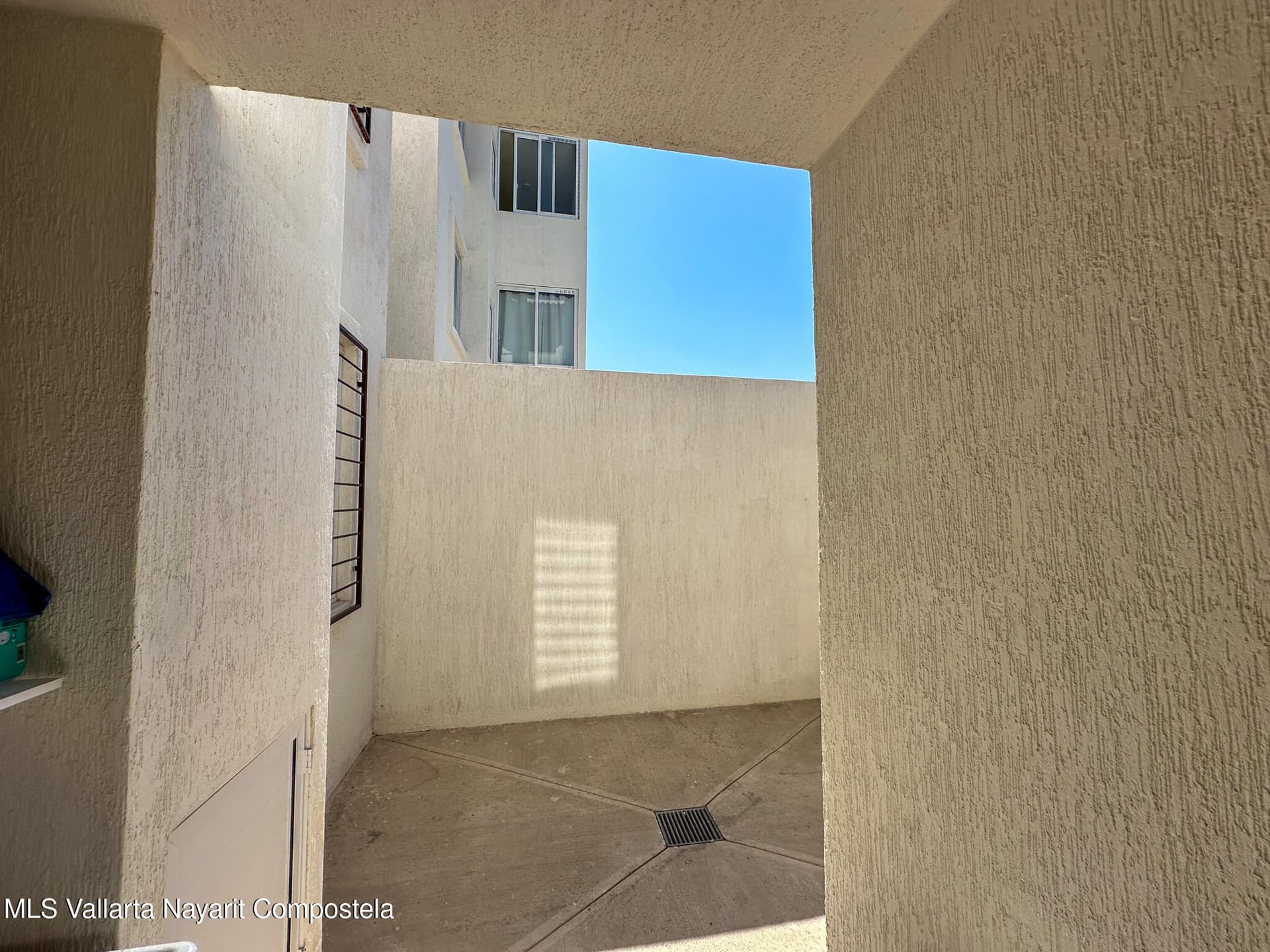 593 Paseo del Torreon 15
