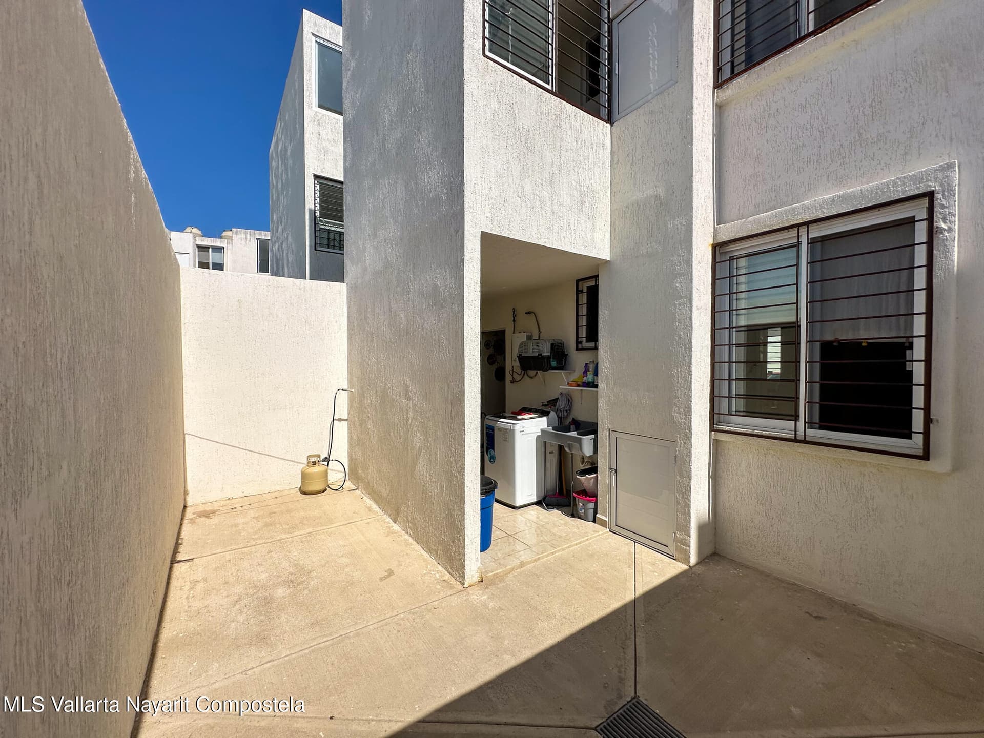 593 Paseo del Torreon 17