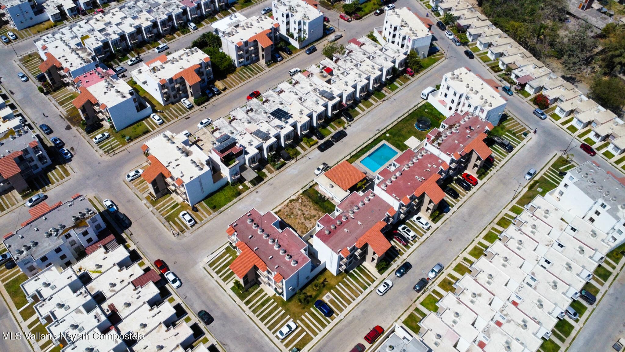 593 Paseo del Torreon 27
