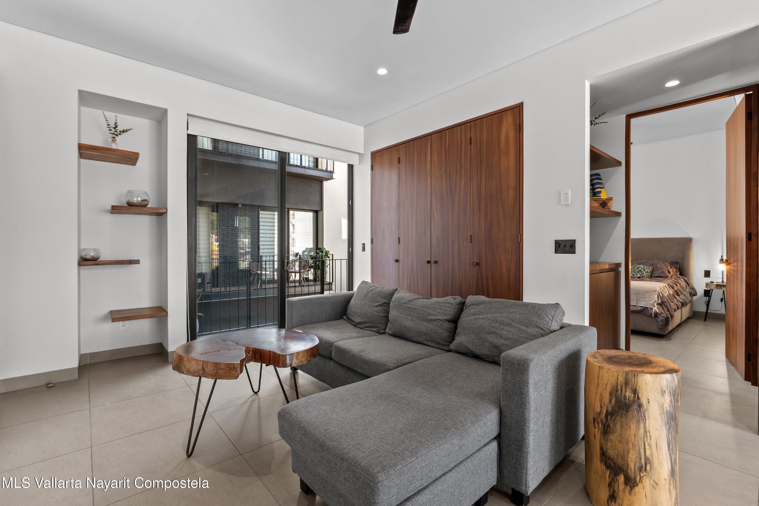 The Colonial 4