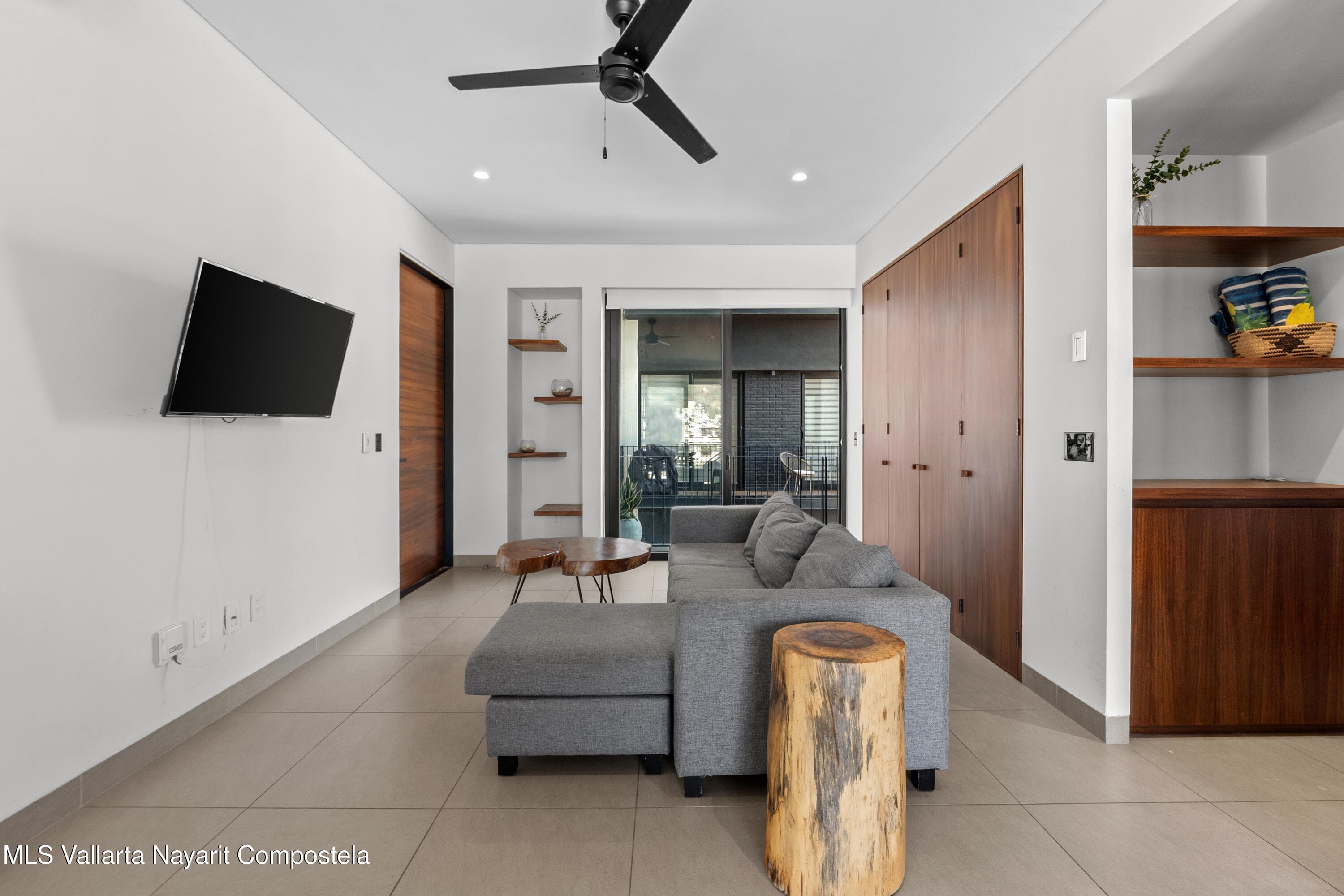 The Colonial 5