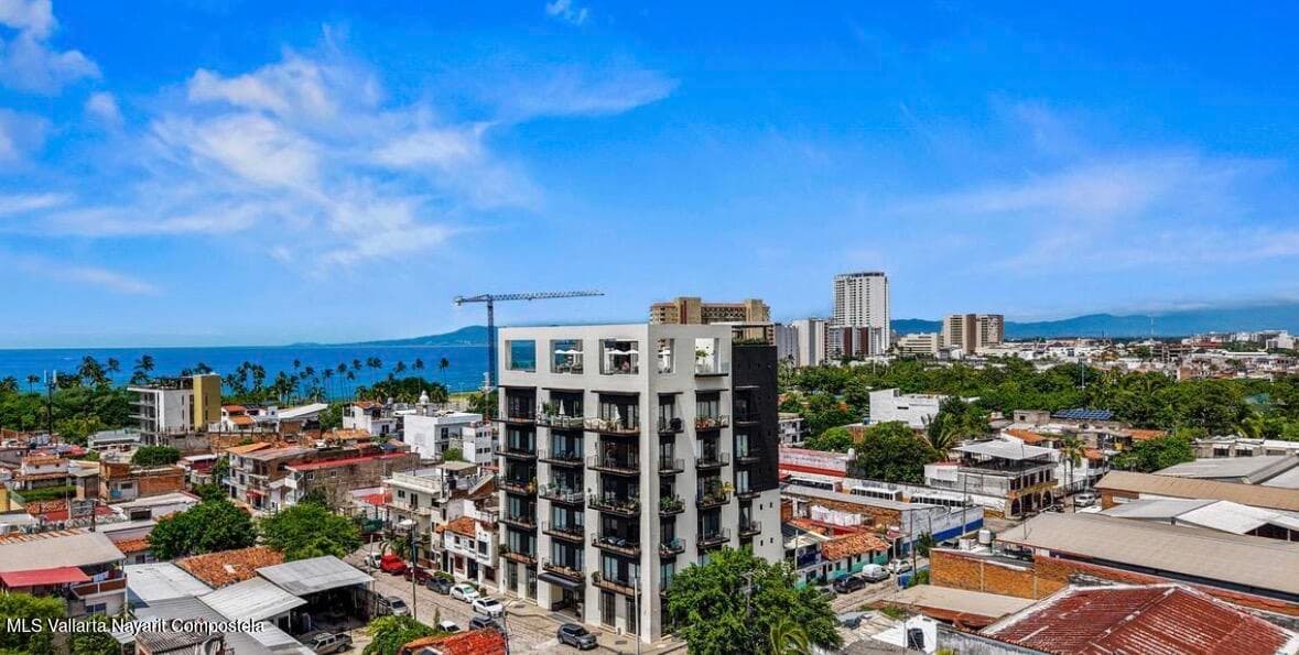 The Colonial 40