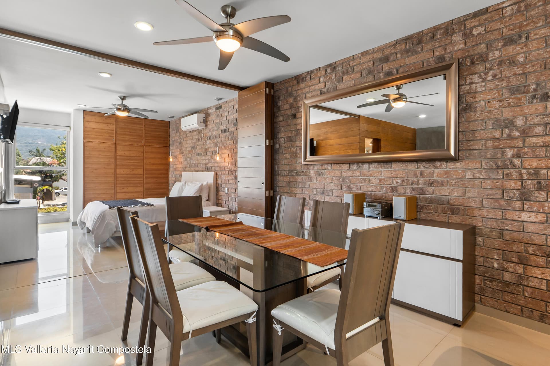 Loft 256 5