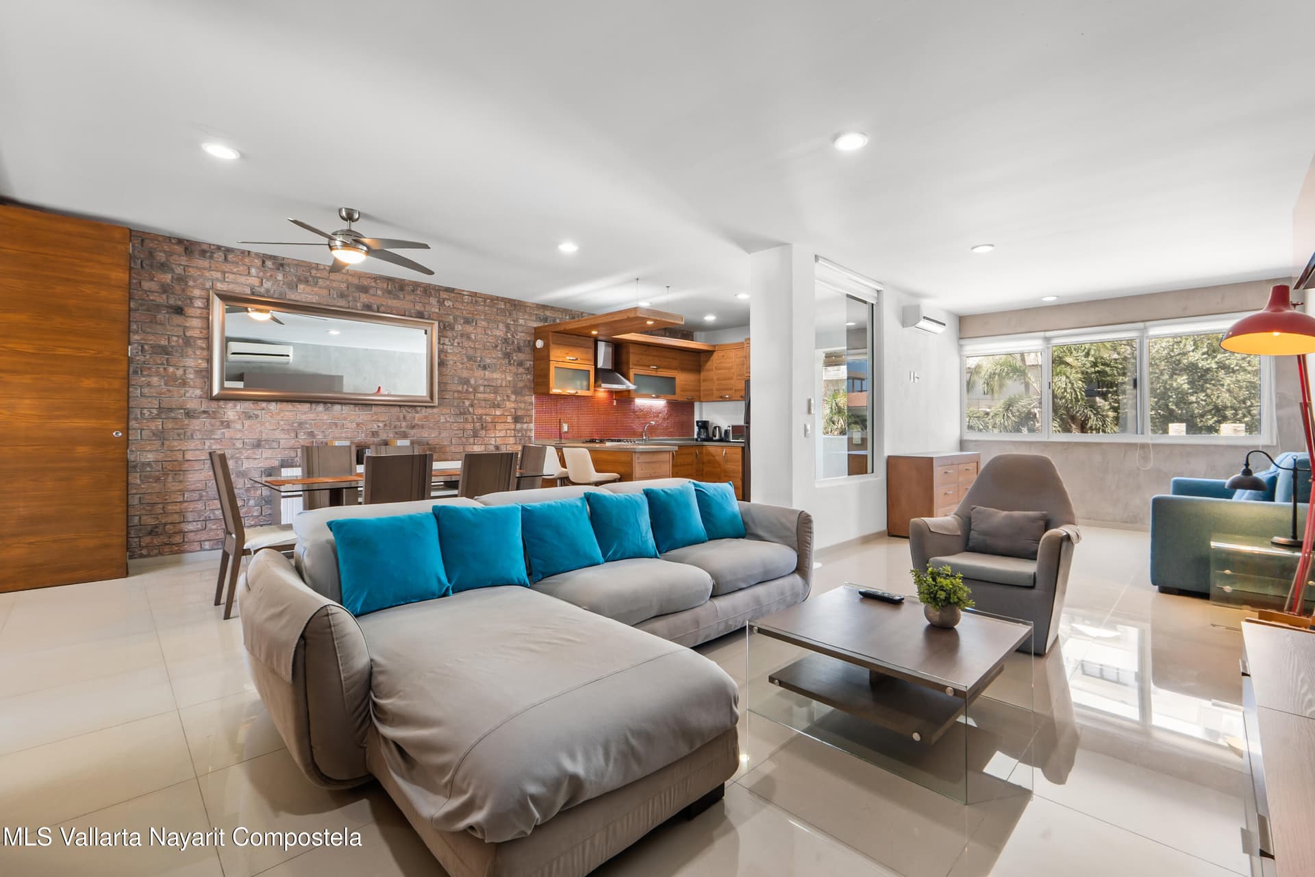 Loft 256 8