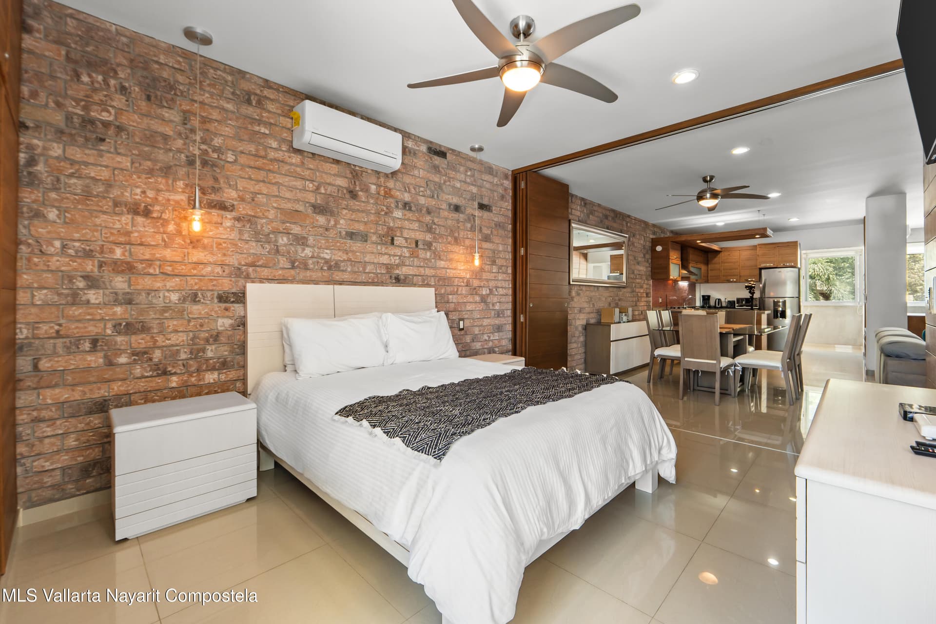 Loft 256 13