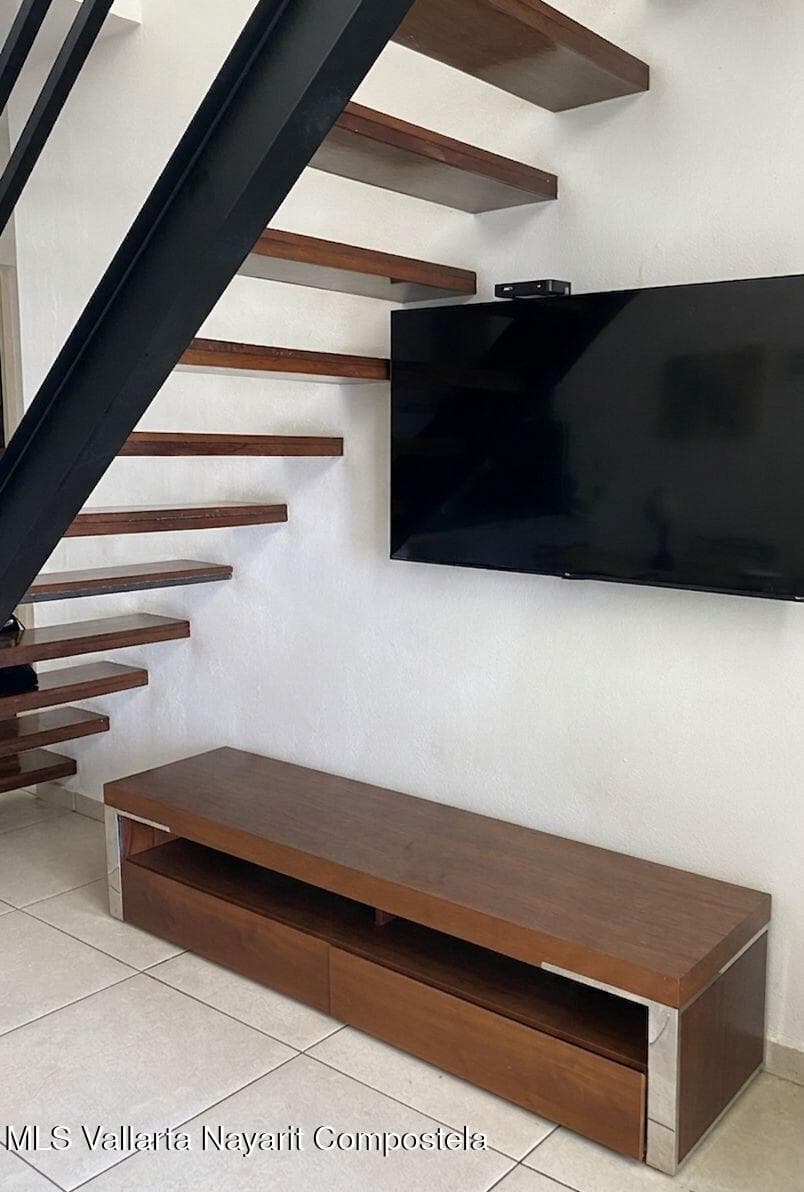 447 Avenida Mezquite 5