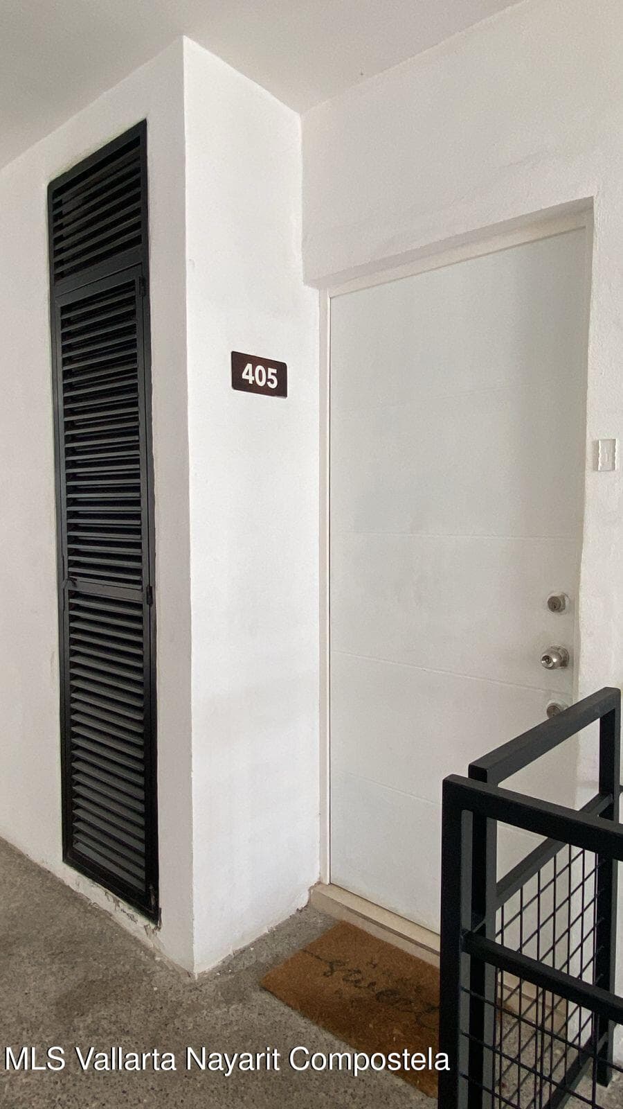 447 Avenida Mezquite 12