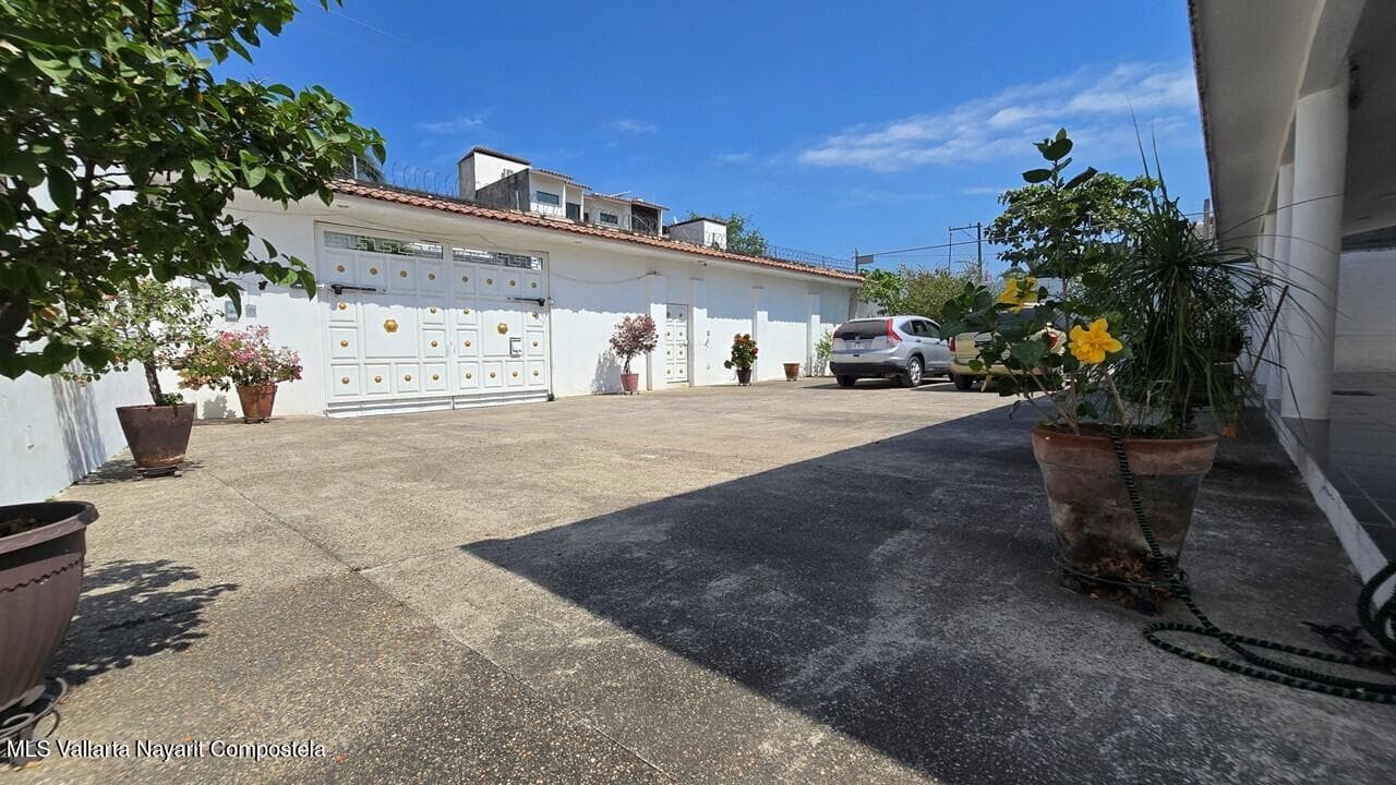 525 San Nicolas 5