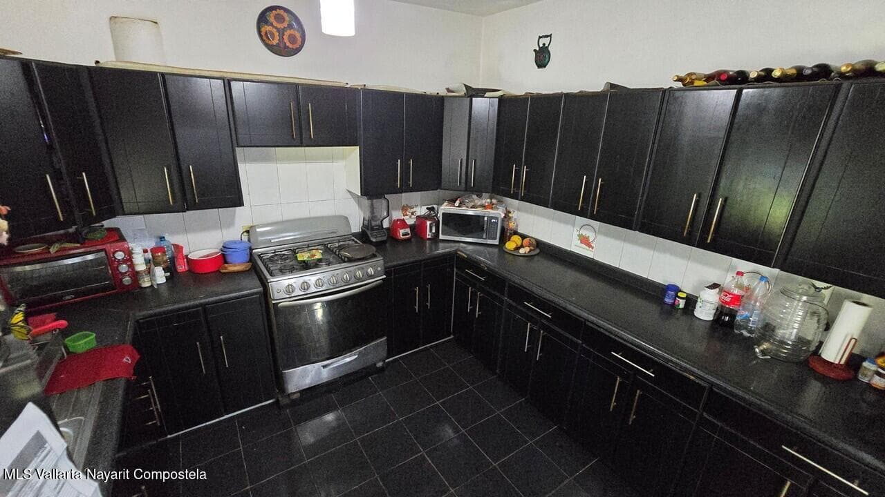 525 San Nicolas 12