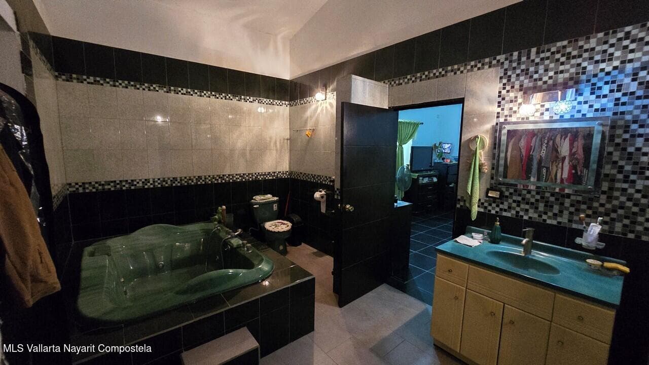 525 San Nicolas 16