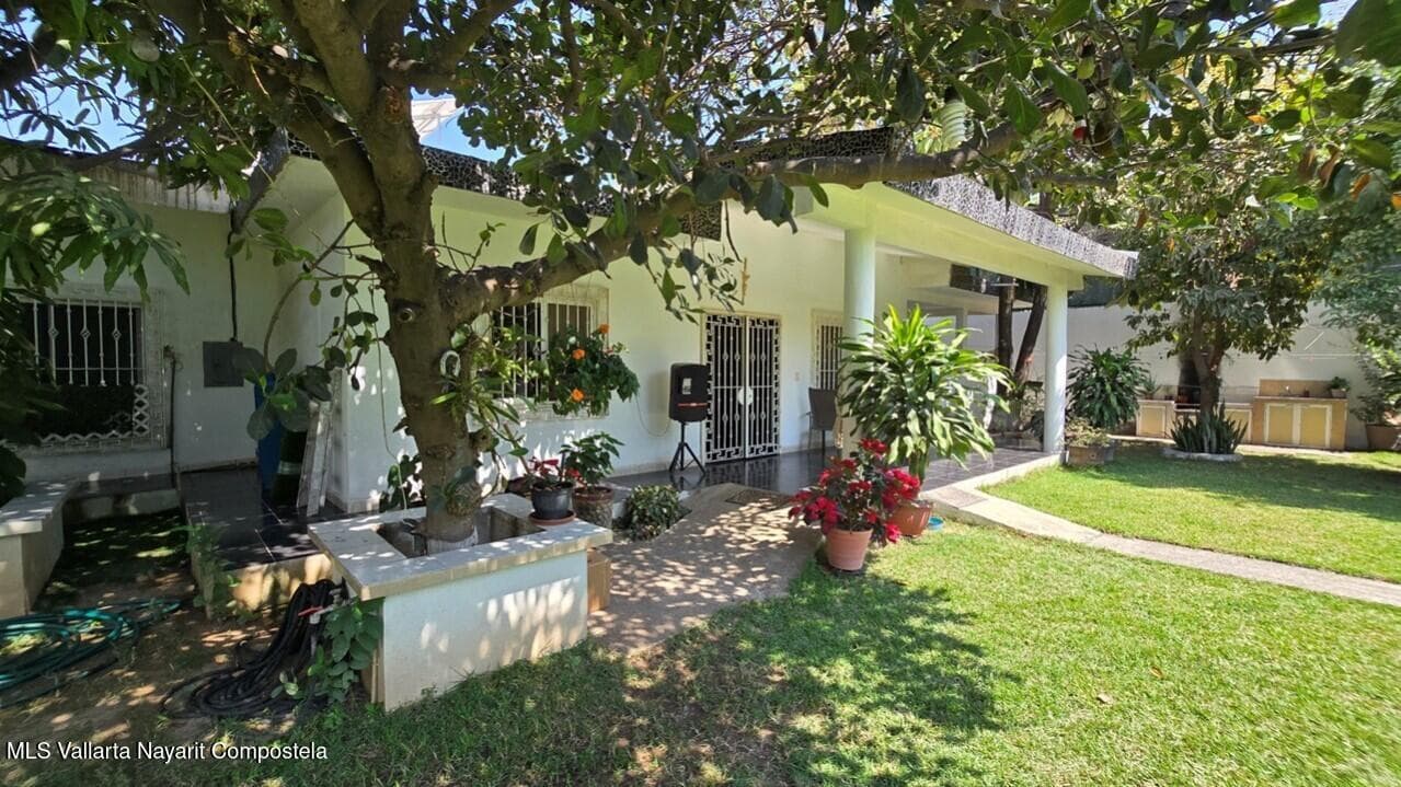 525 San Nicolas 23