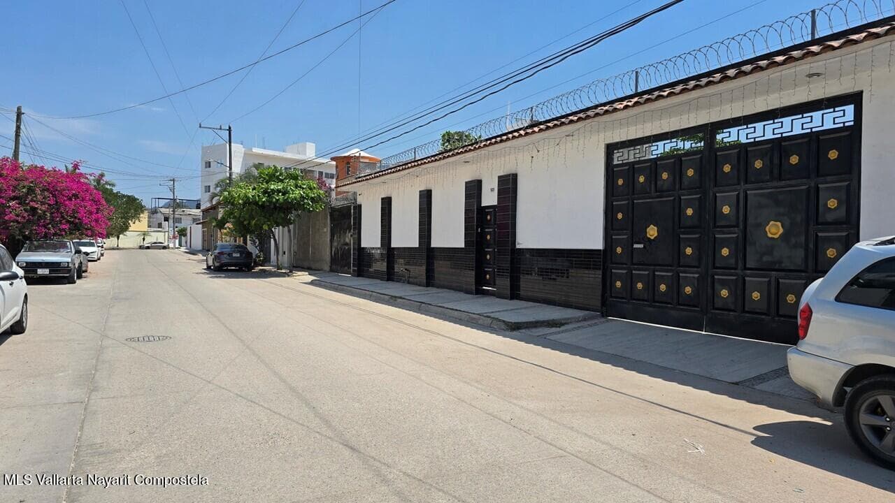 525 San Nicolas 36